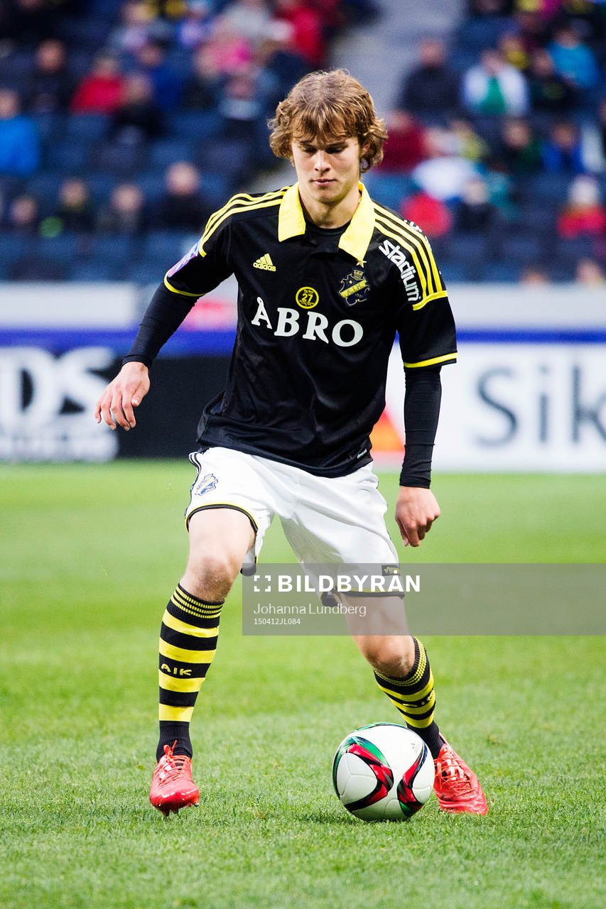 s Sam Lundholm