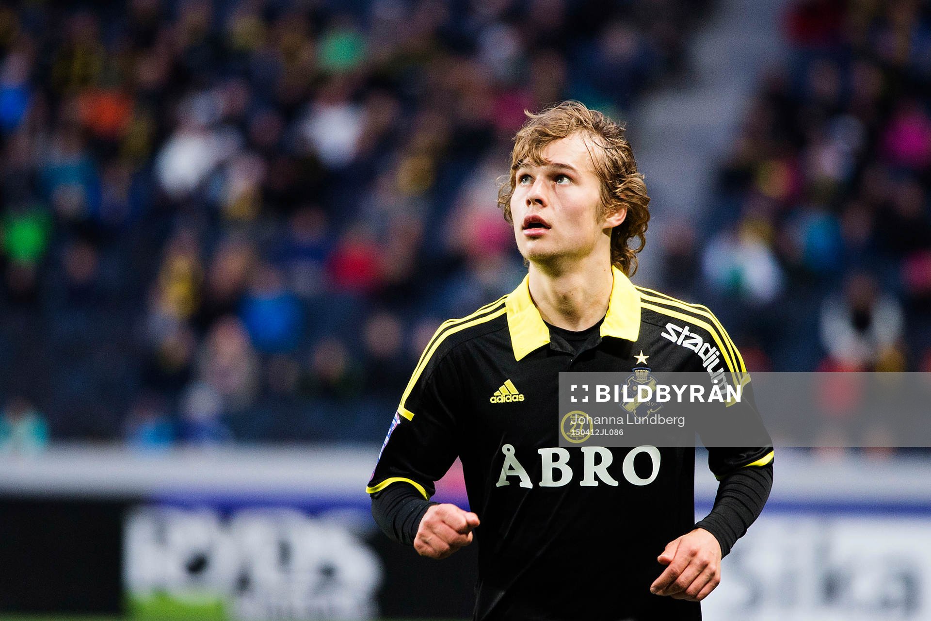 s Sam Lundholm