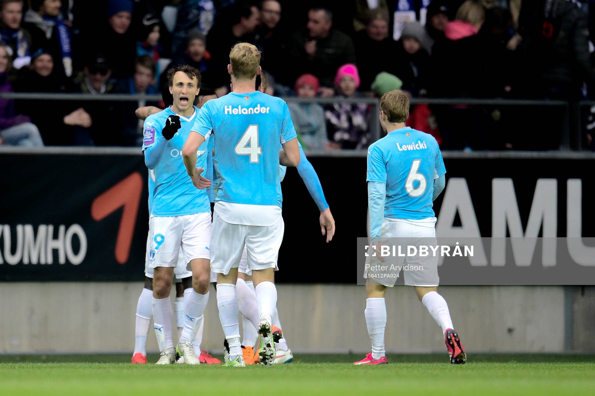 Malmö FFs Victor Yoshimar Yotun Flores jublar