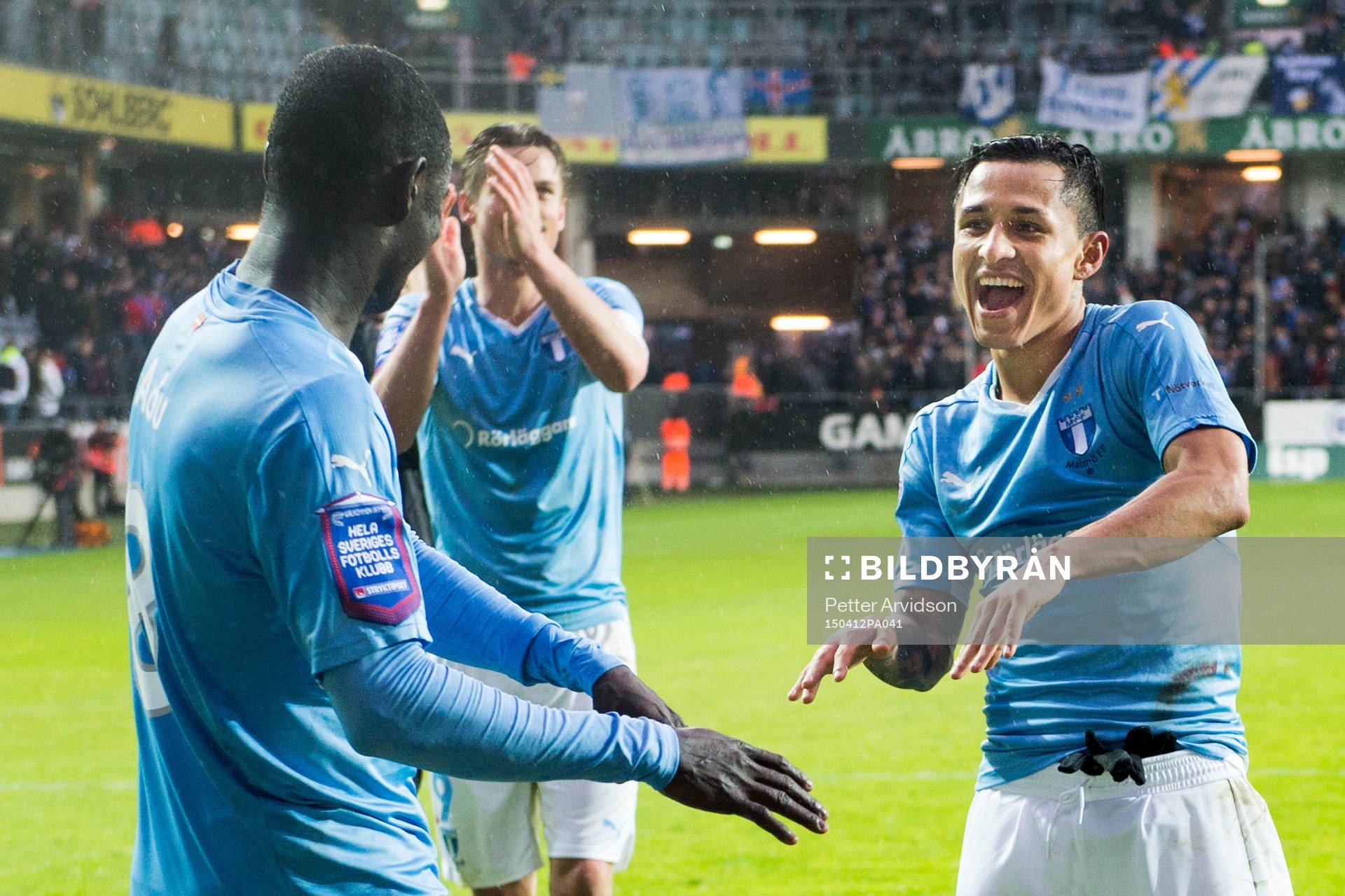 Malmö FFs Enock Kofi Adu och Victor Yoshimar Yotun Flores