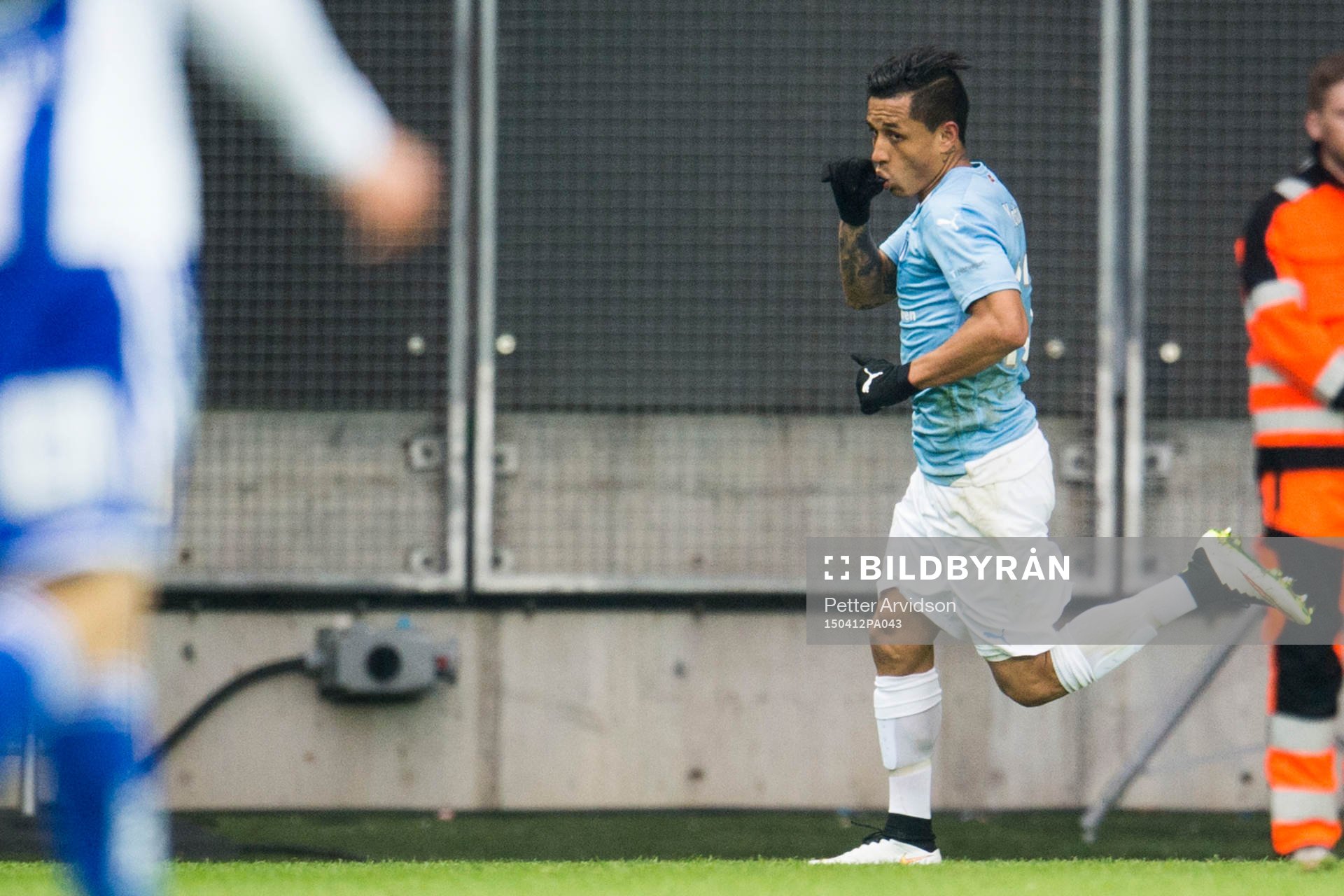 Malmö FFs Victor Yoshimar Yotun Flores jublar
