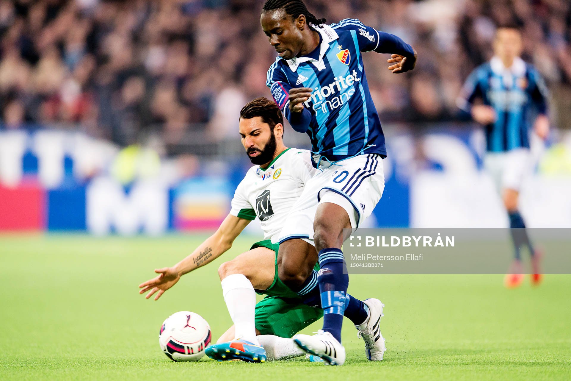 Hammarbys Stefan Batan och Djurgårdens Sam Johnson i en