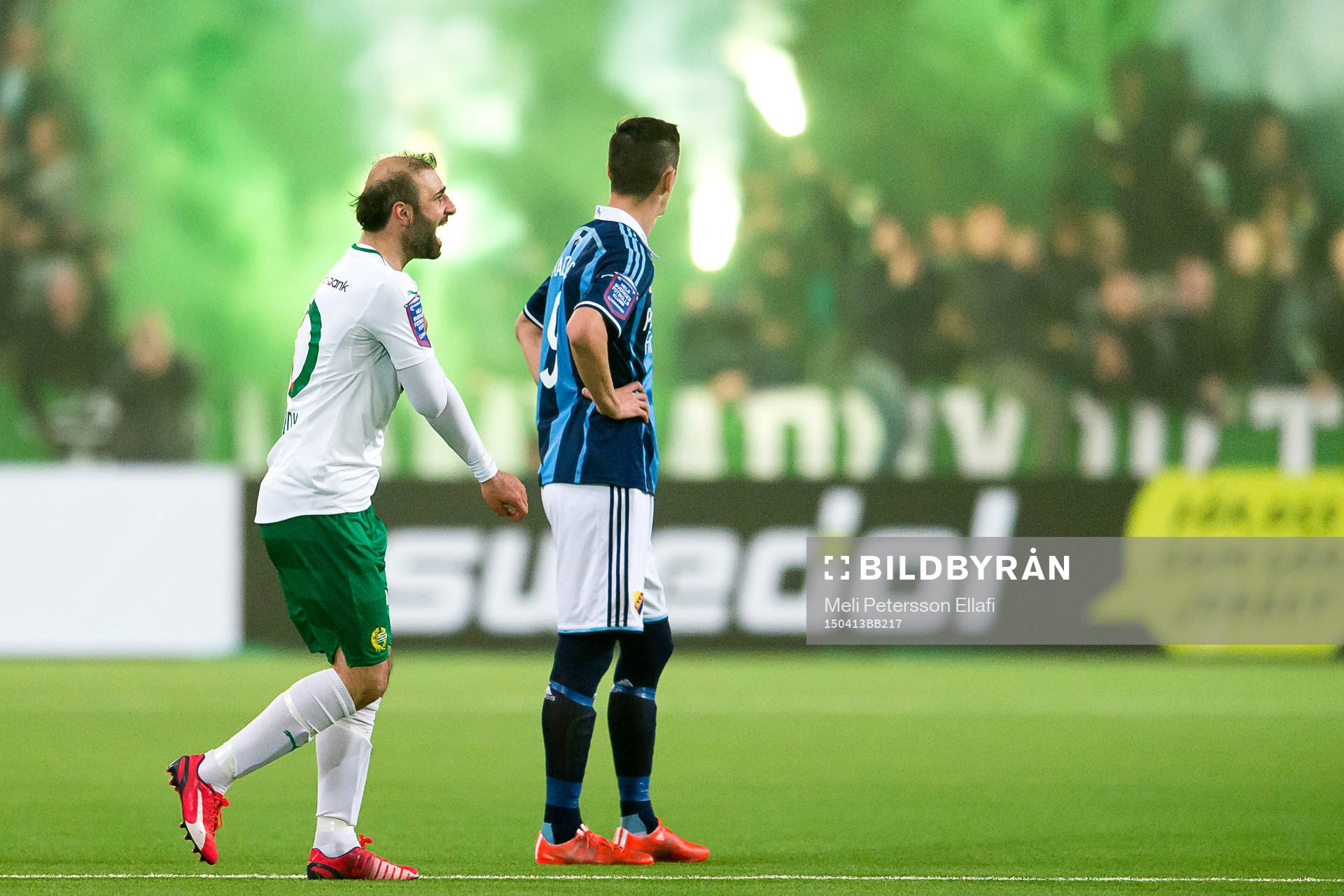 Hammarbys Kennedy Bakircioglu jublar och Djurgårdens Haris