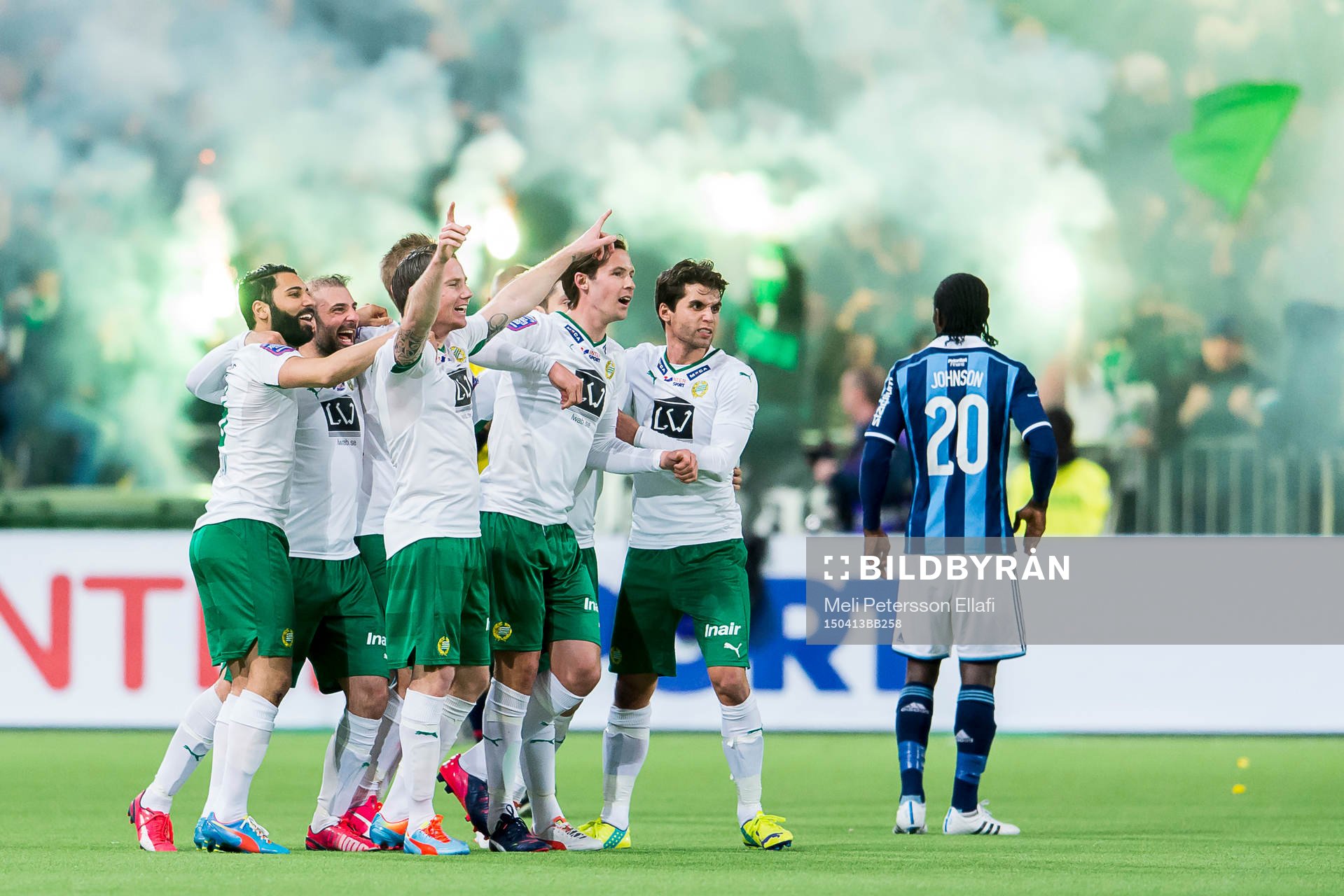 Hammarby jublar och Djurgårdens Sam Johnson deppar