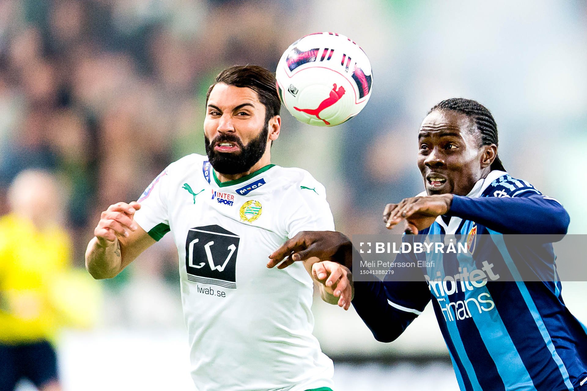 Hammarbys Stefan Batan och Djurgårdens Sam Johnson i en