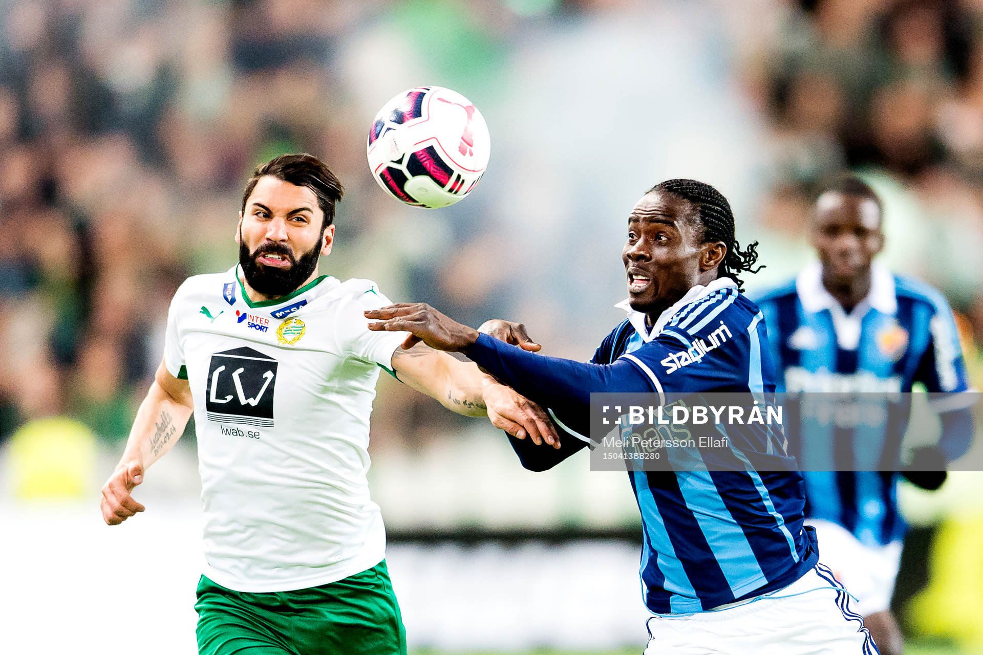 Hammarbys Stefan Batan och Djurgårdens Sam Johnson i en