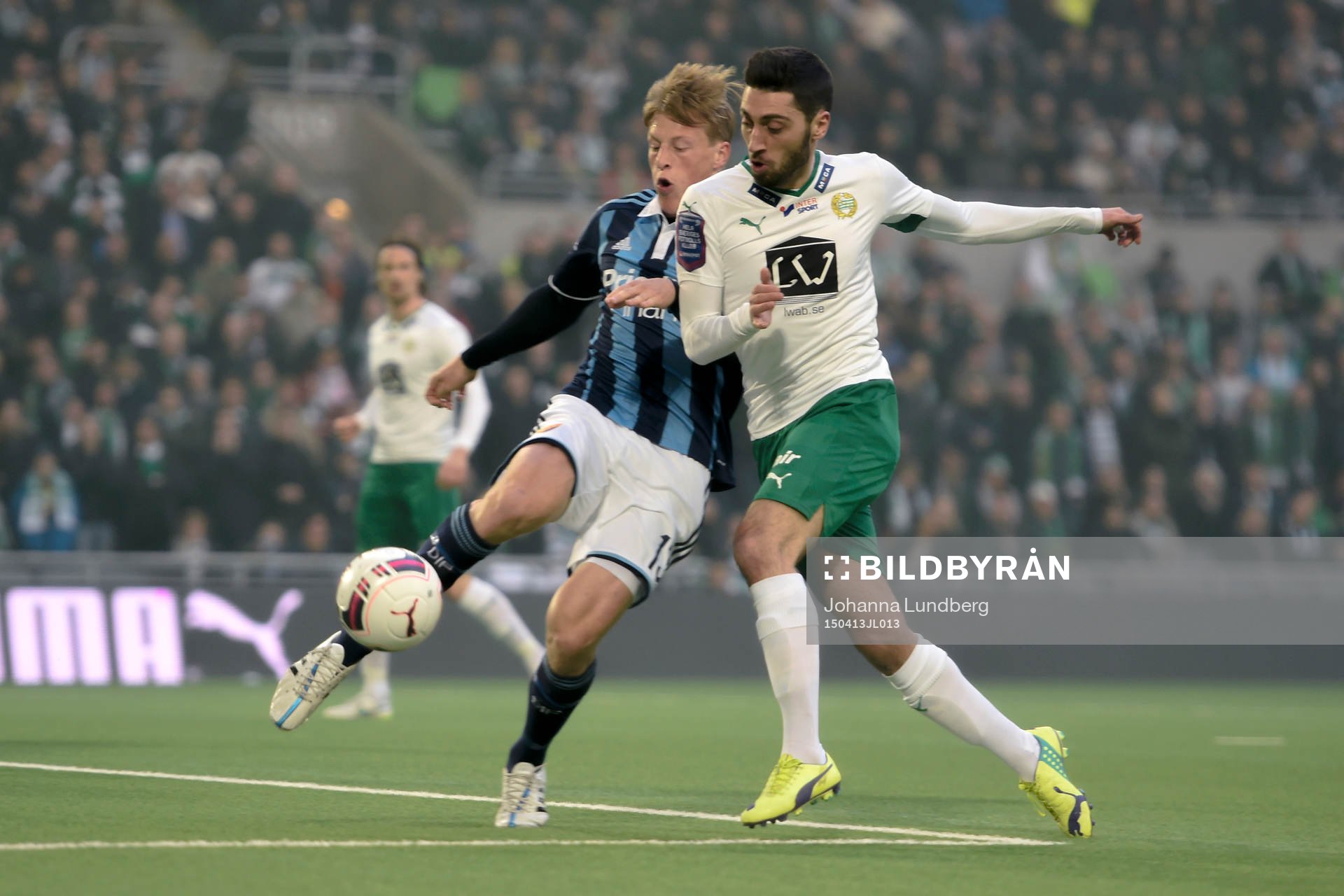 Djurgårdens Emil Bergström och Hammarbys Nahir Besara