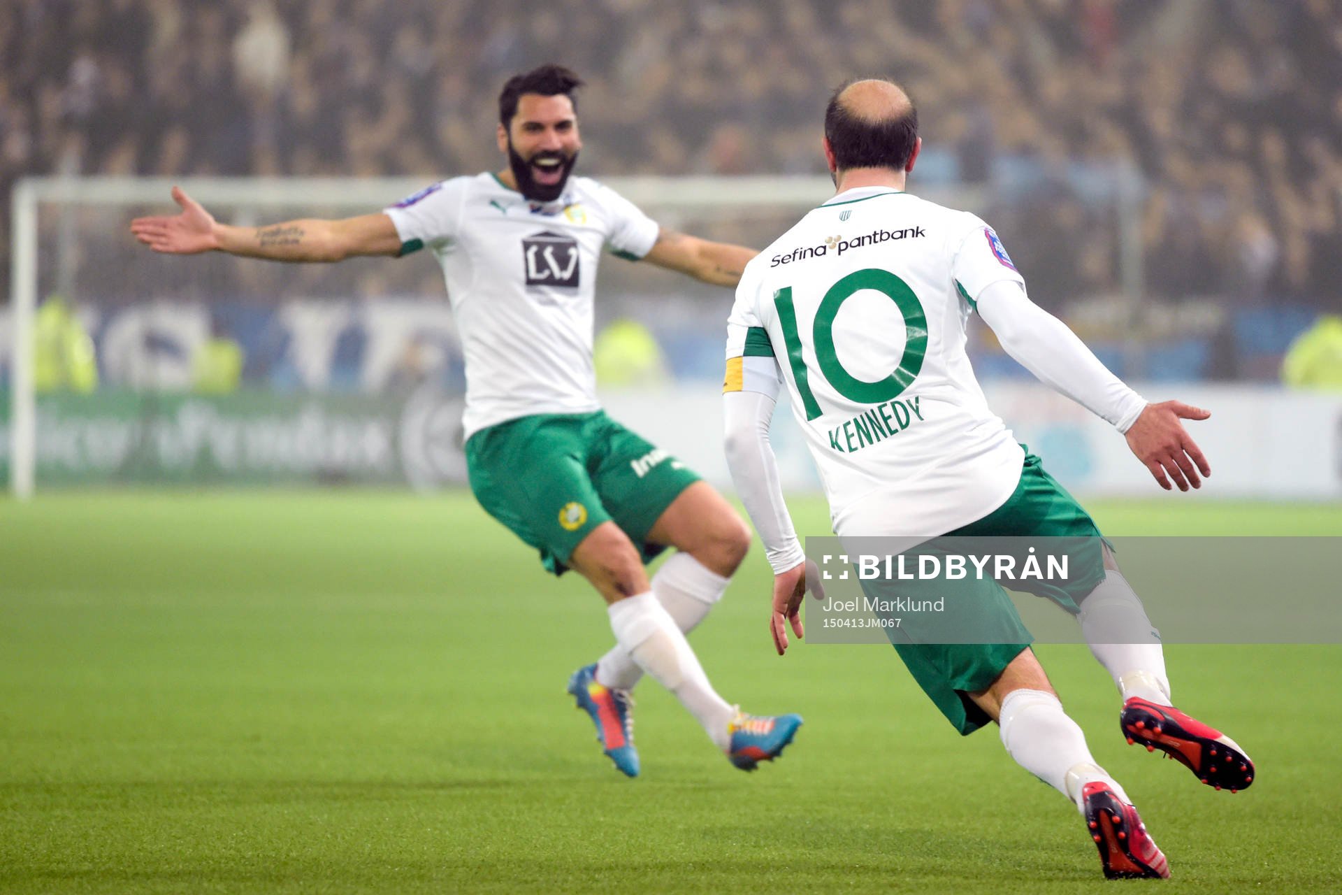 Hammarbys Stefan Batan och Kennedy Bakircioglu jublar
