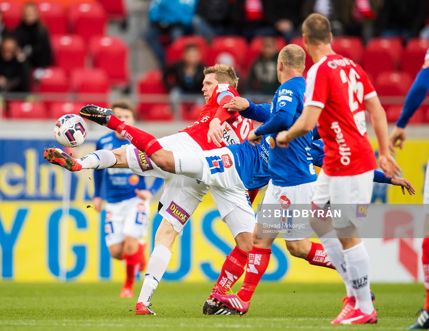 Kalmars David Elm och Åtvidabergs Mauricio Albornoz