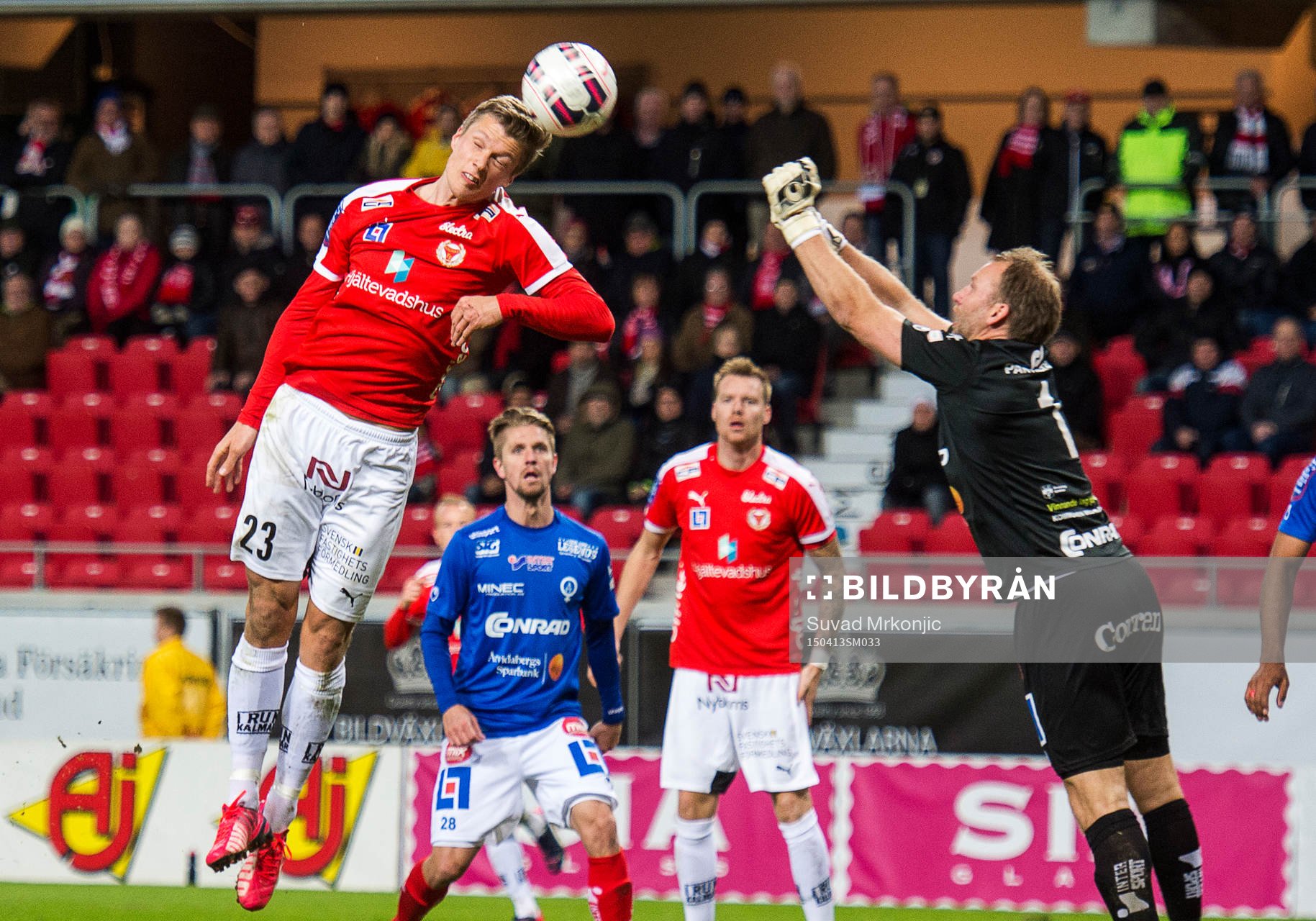 Kalmars Viktor Elm och Åtvidabergs målvakt Henrik