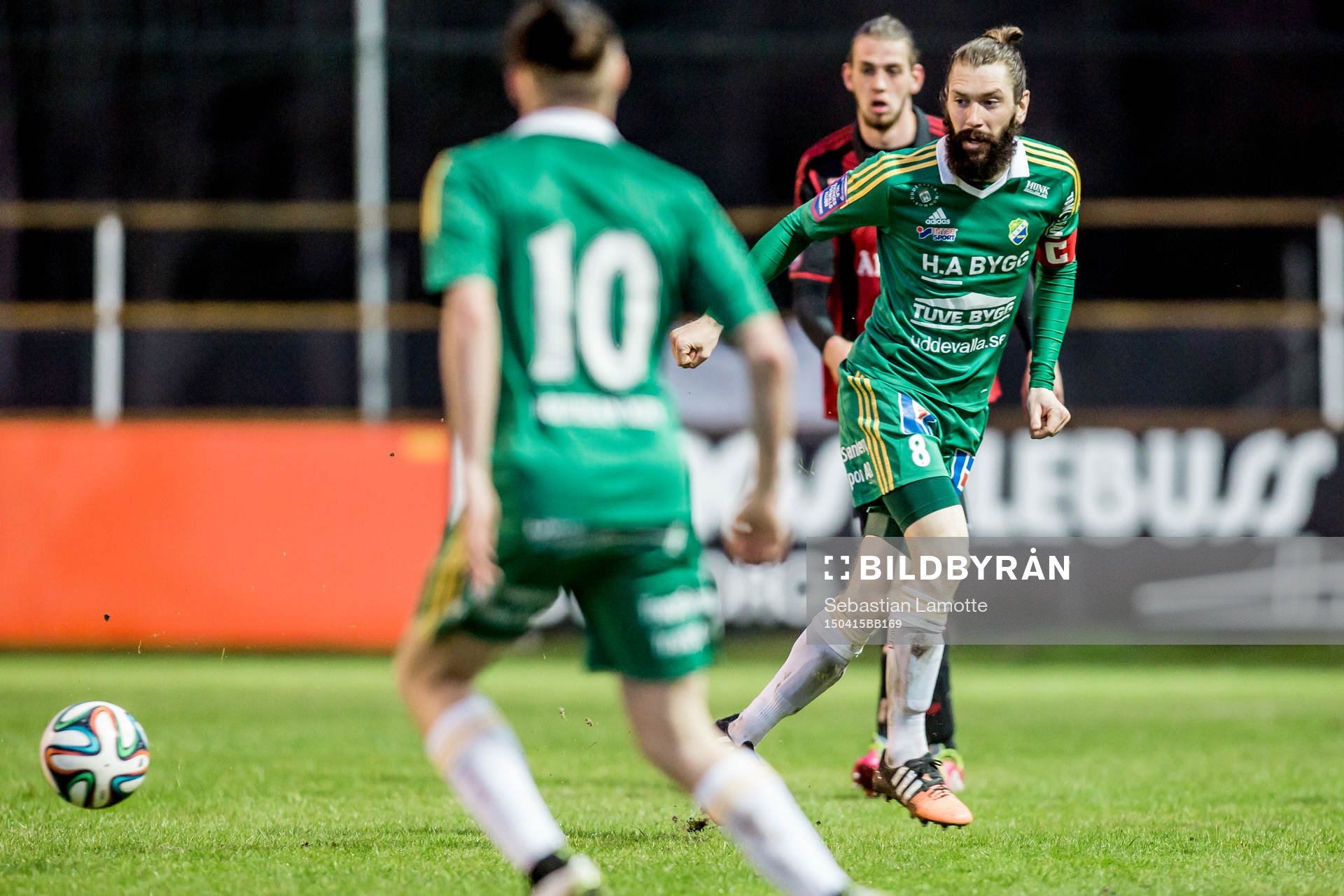 Ljungskiles Marcus Gustafsson under fotbollsmatchen i Superettan mellan Ljungskile och Brommapojkarna den 15 april 2015 i Ljungskile.