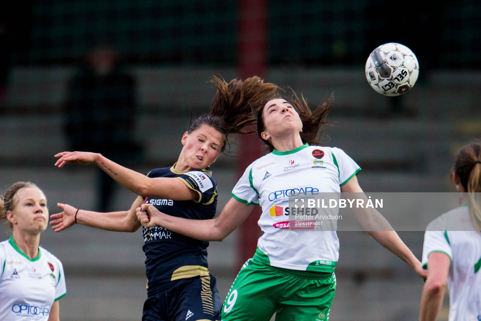 Rosengårds Sara Björk Gunnarsdottir i nickduell med