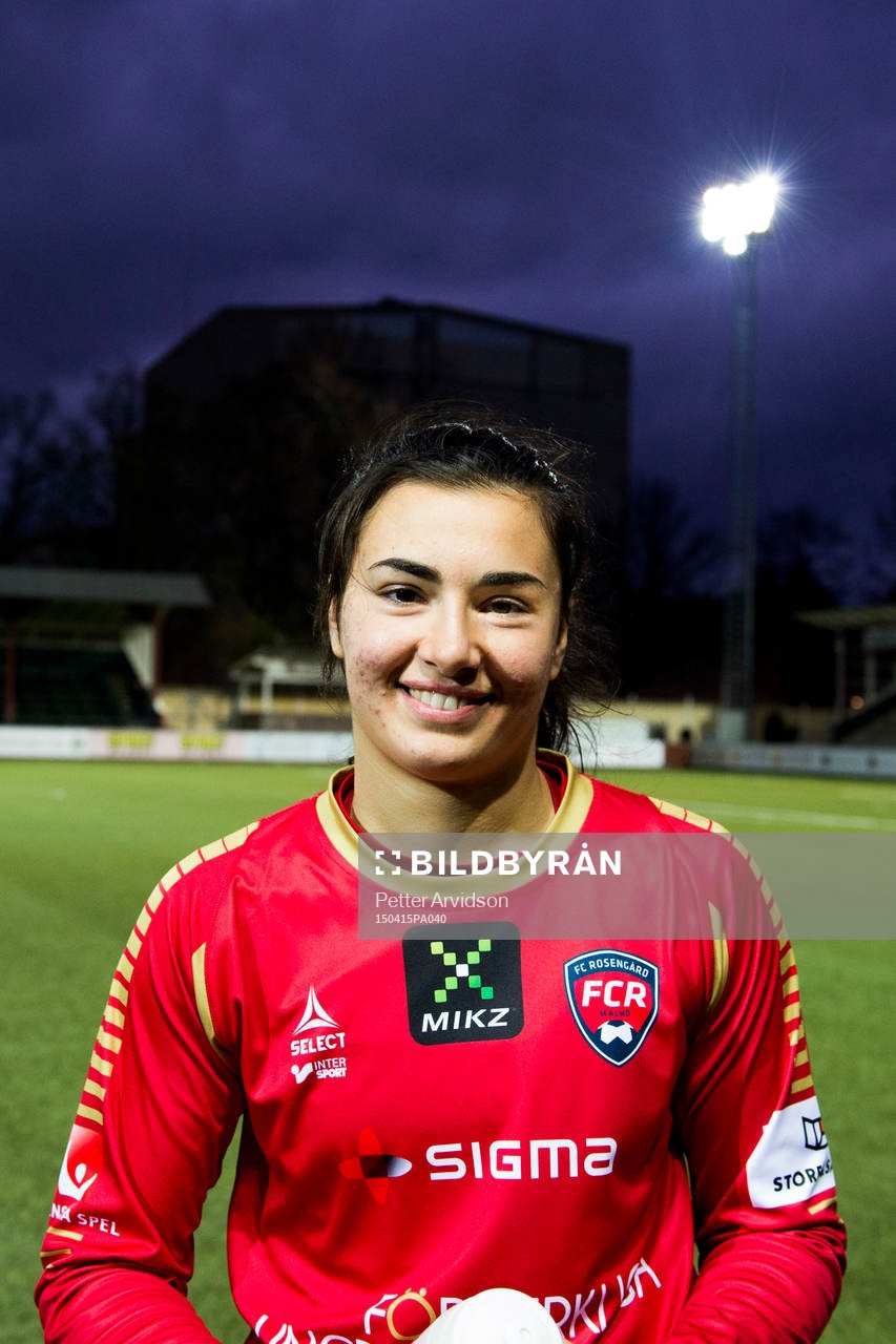 Rosengårds målvakt Zecira Musovic är glad