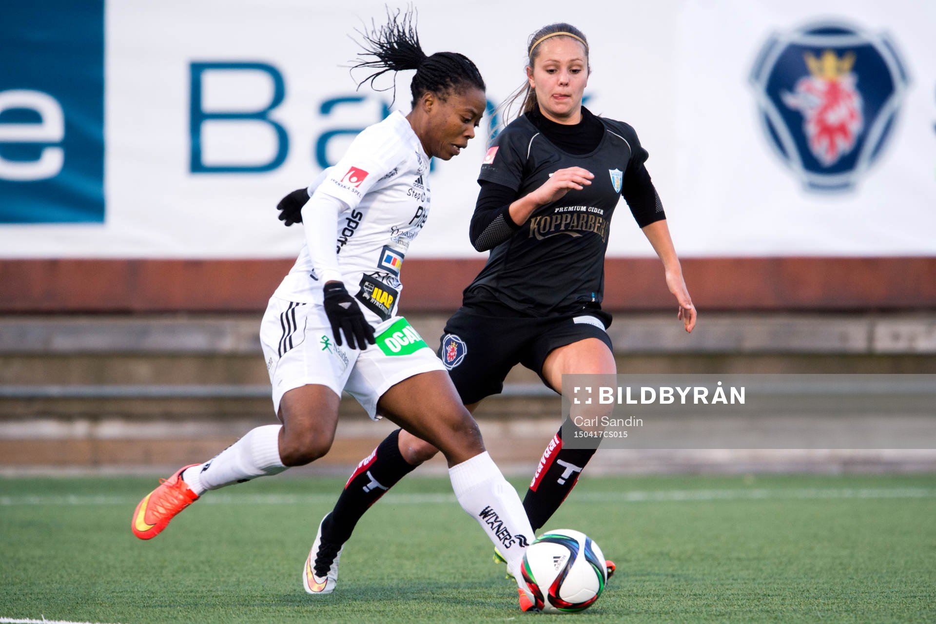 Piteås Faith Ikidi och Göteborgs Lieke Martens