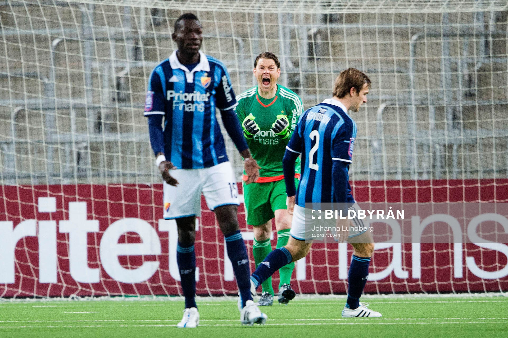 Djurgårdens målvakt Kenneth Høie jublar