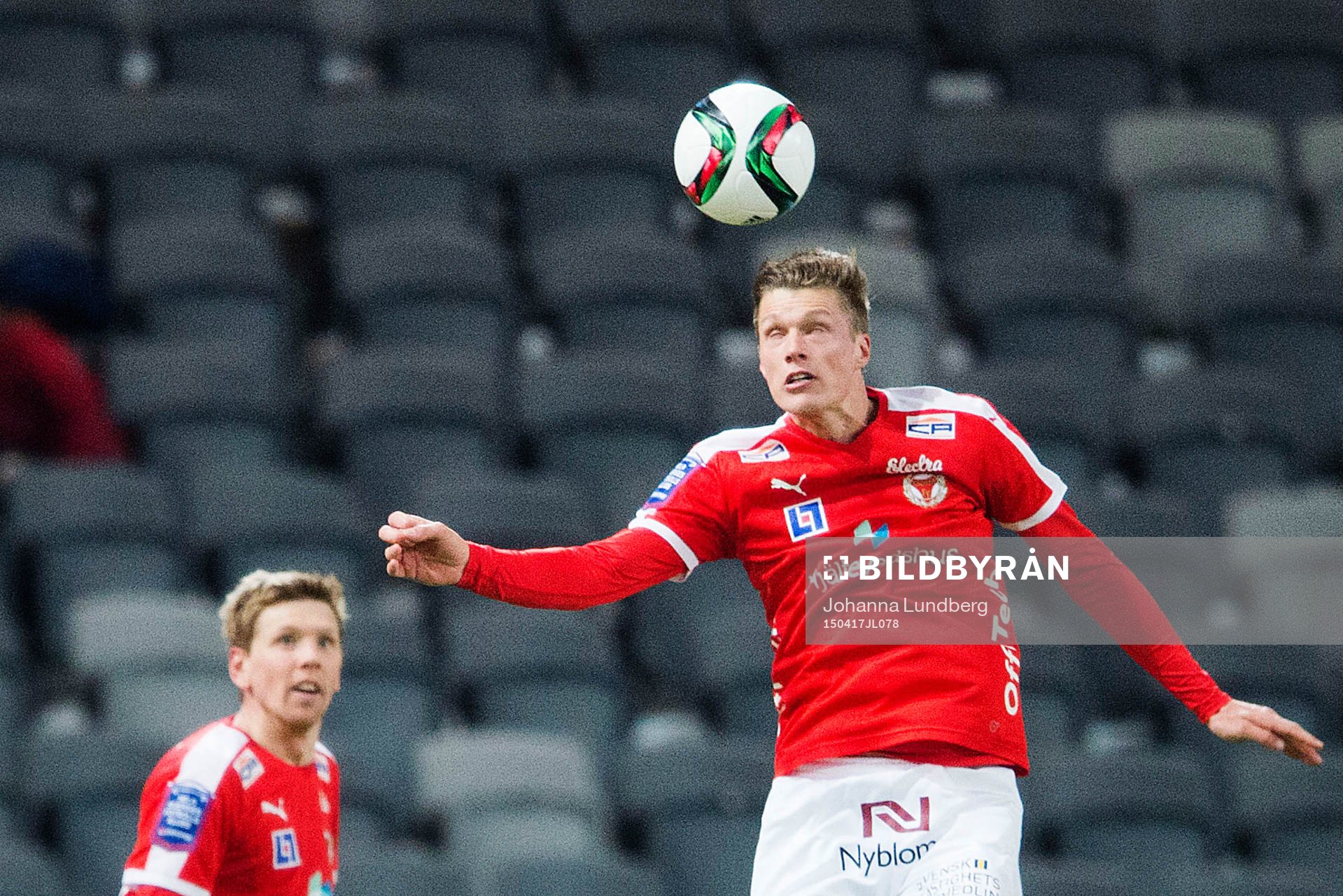 Kalmars Viktor Elm under fotbollsmatchen i Allsvenskan mellan Djurgården och Kalmar den 17 april 2015 i Stockholm.