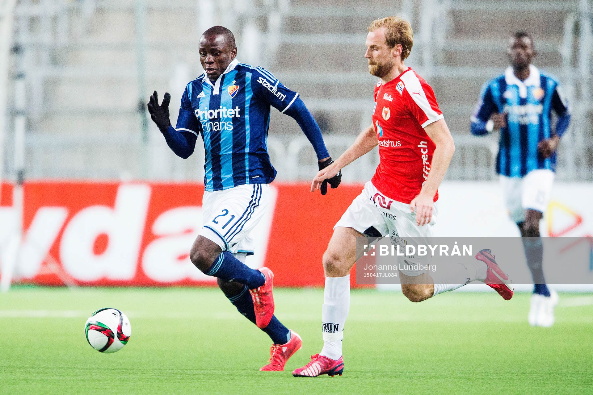 Djurgårdens Nyasha Mushekwioch Kalmars Markus