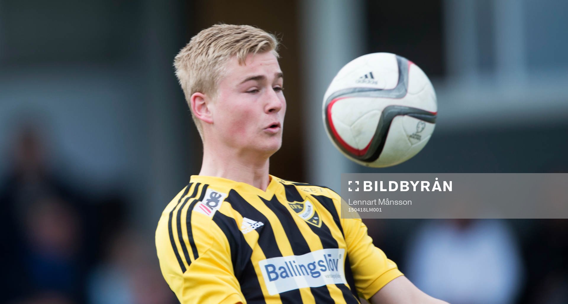 IFK Hässleholms Linus Svensson i matchen i division 2