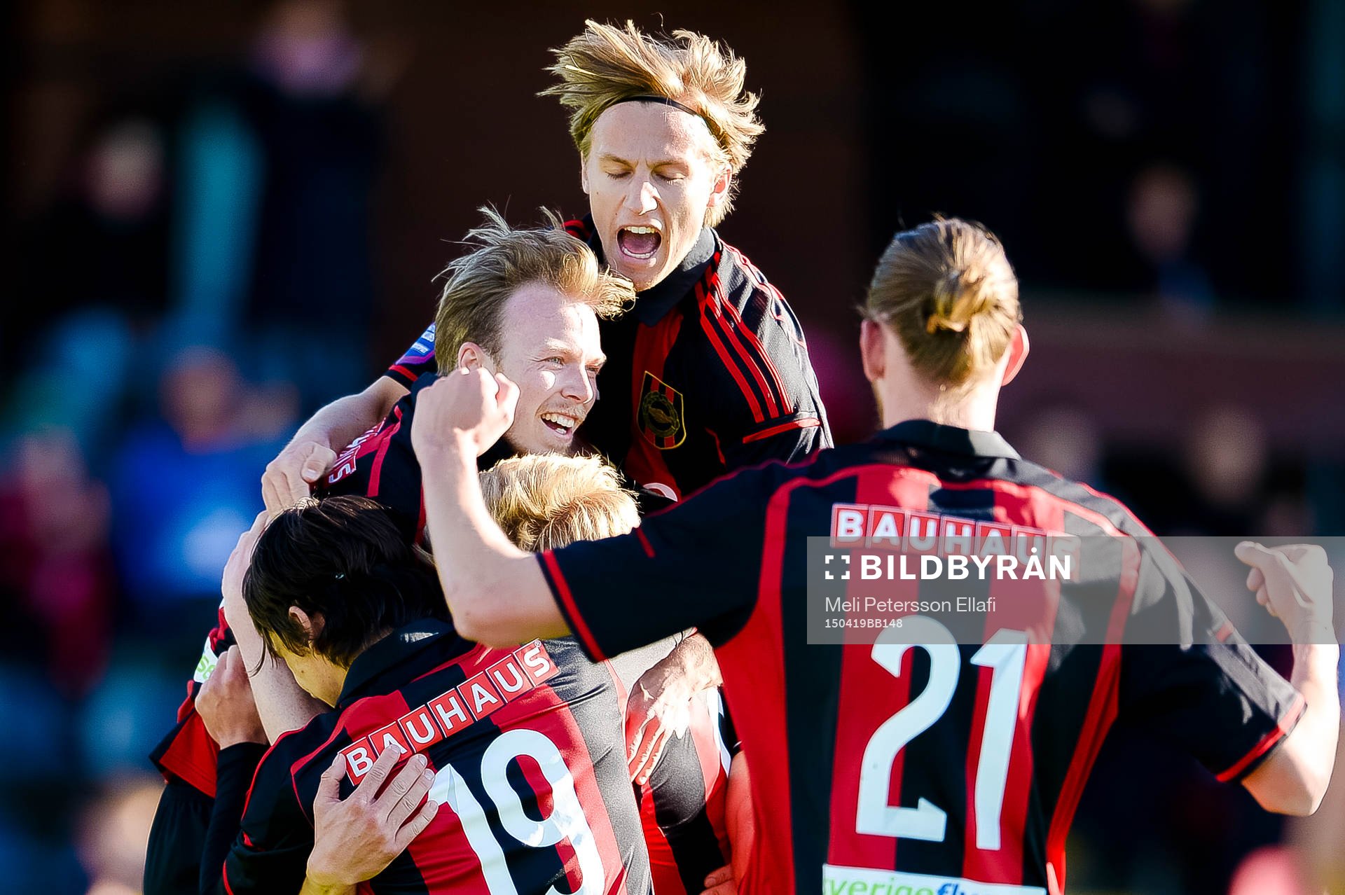 Brommapojkarnas spelare jublar