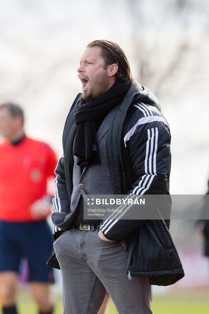 Ängeholms tränare Joakim Persson