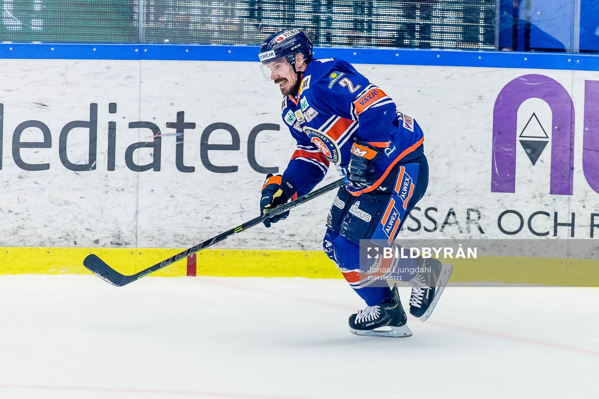 Växjös Teemu Laakso grinar illa