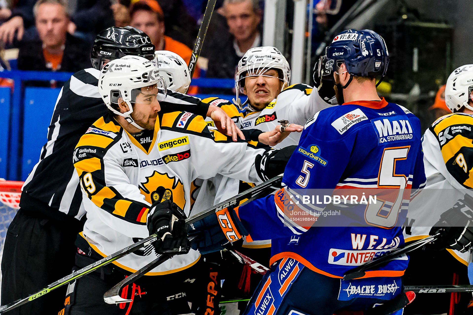 Gruff mellan Skellefteås Martin Sevc och Växjös Noah