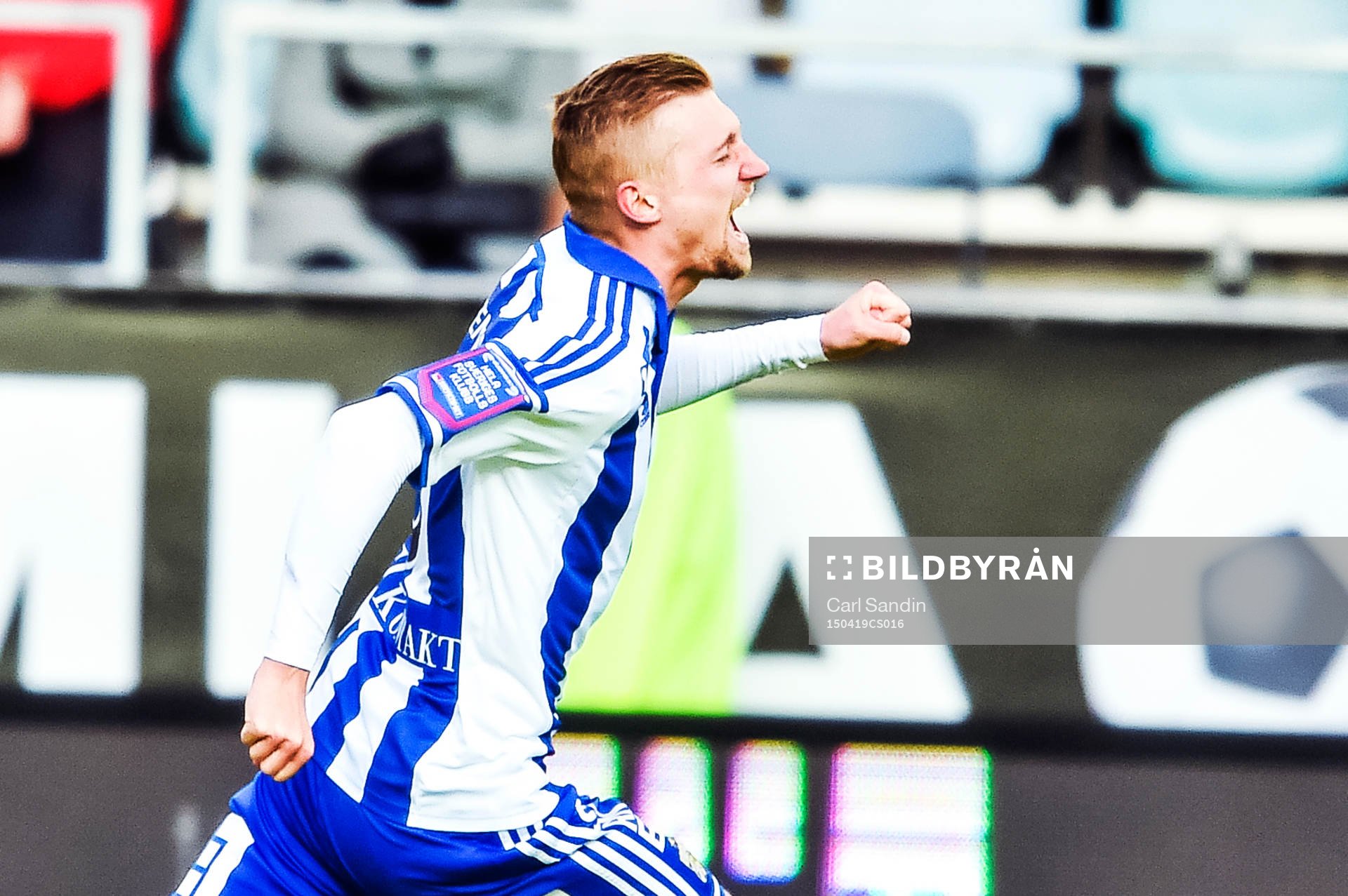 IFK Göteborgs Sebastian Eriksson firar efter mål på straff under en fotbollsmatch i Allsvenskan mellan Häcken och IFK Göteborg den 19 april 2015 i Göteborg.