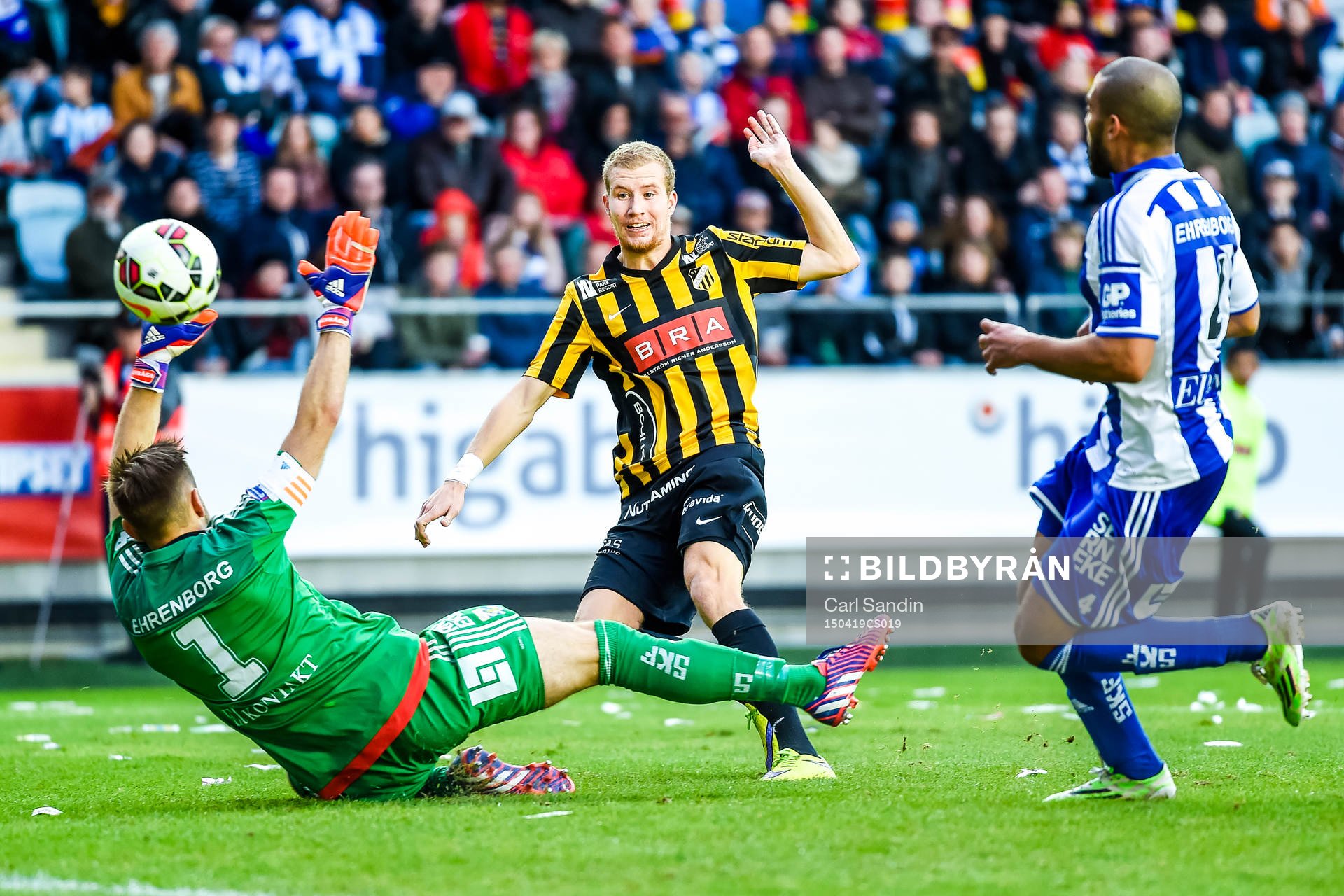 Häckens Simon Gustafson gör 1-1 bakom IFK Göteborgs