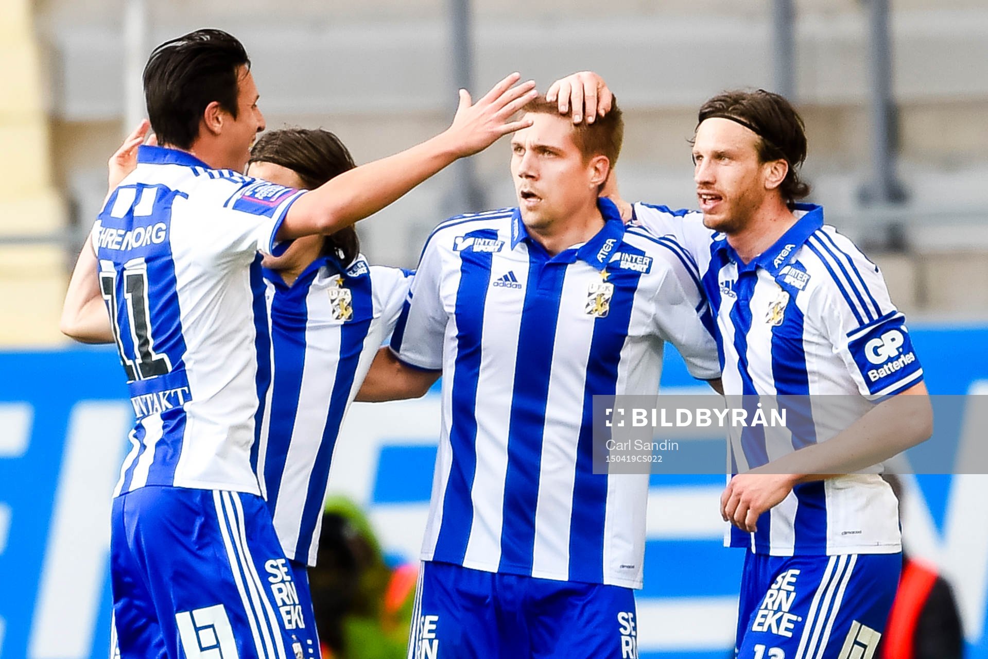IFK Göteborgs Mikael Boman jublar med lagkamraterna