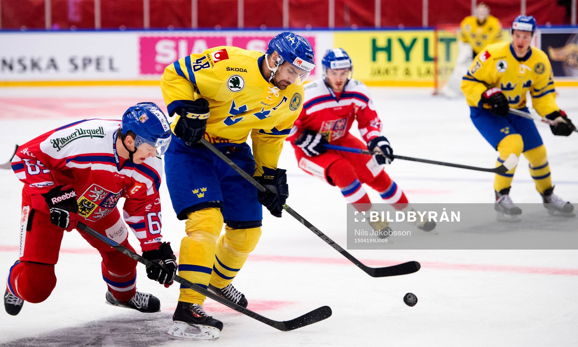Sveriges Daniel Rahimi och Tjeckiens Lukas Radil