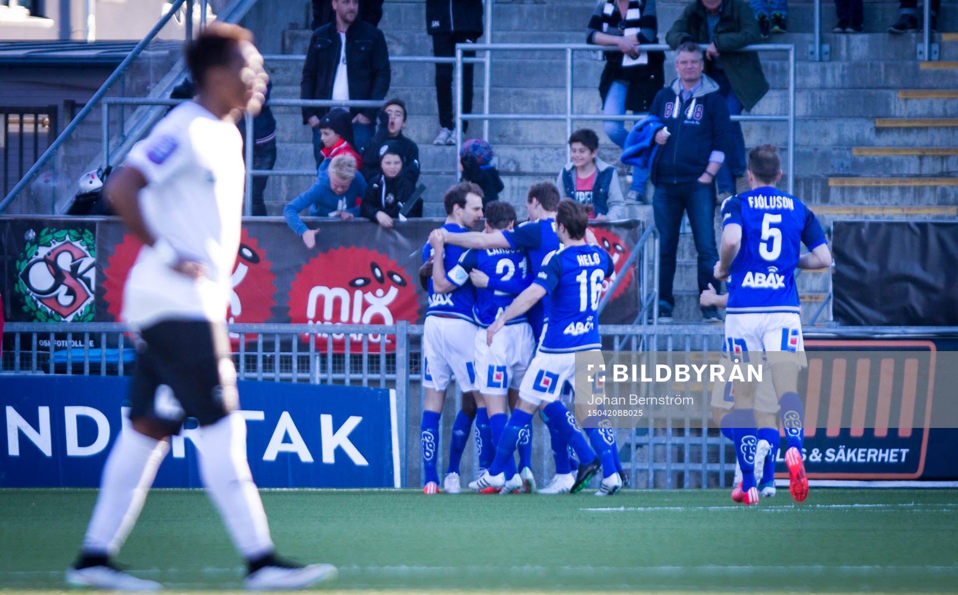Sundsvalls Pa Amat Dibba gör 0-1 och jublar
