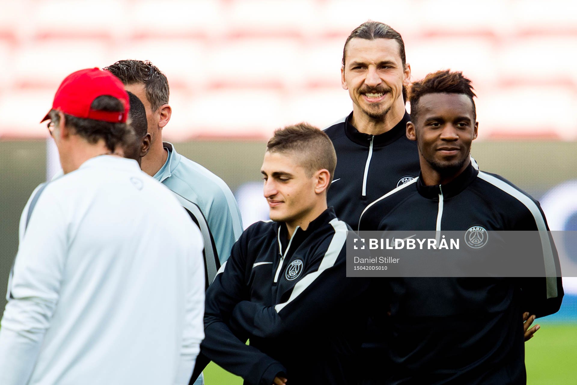 PSGs Zlatan Ibrahimovic mfl lyssnar på tränaren Laurent
