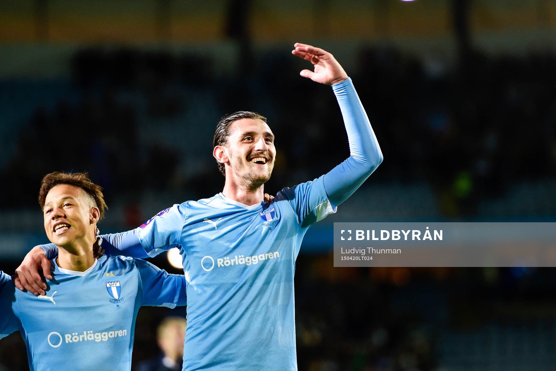 Malmö FFs Tobias Sana och Agon Mehmeti jublar