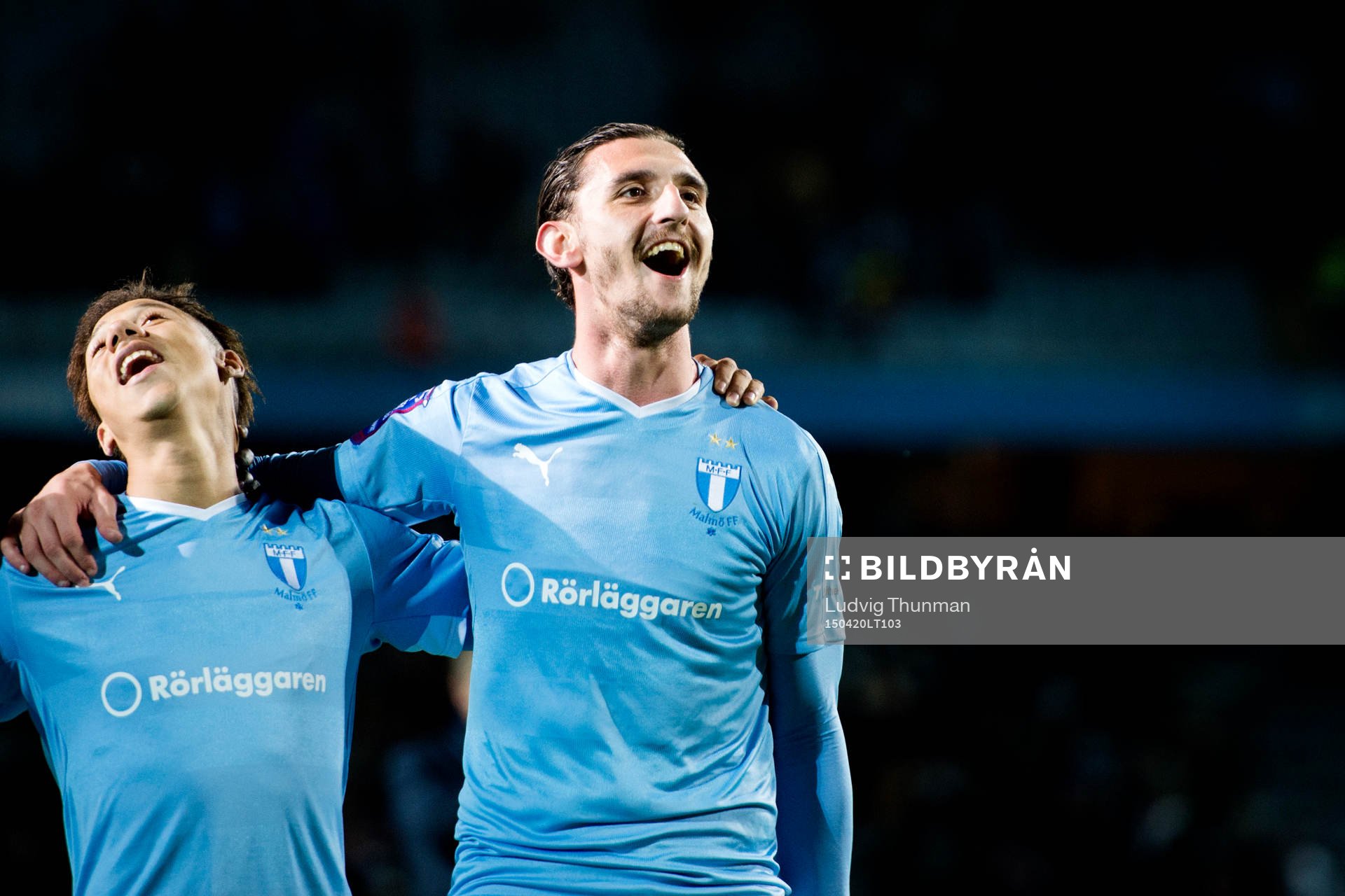 Malmö FFs Agon Mehmeti jublar med publiken