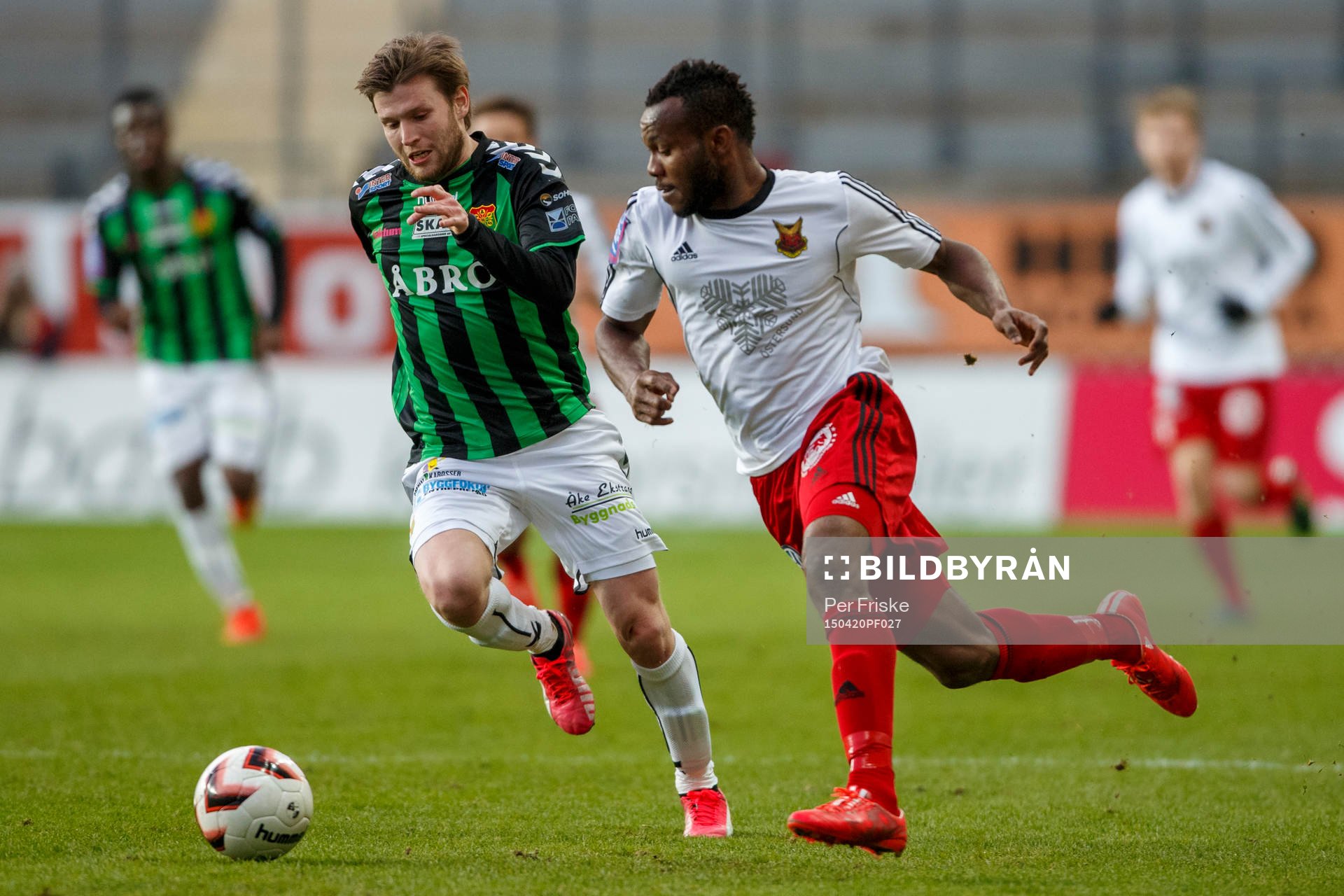 Gais Johan Lundgren och Östersunds Michael Junior Omoh