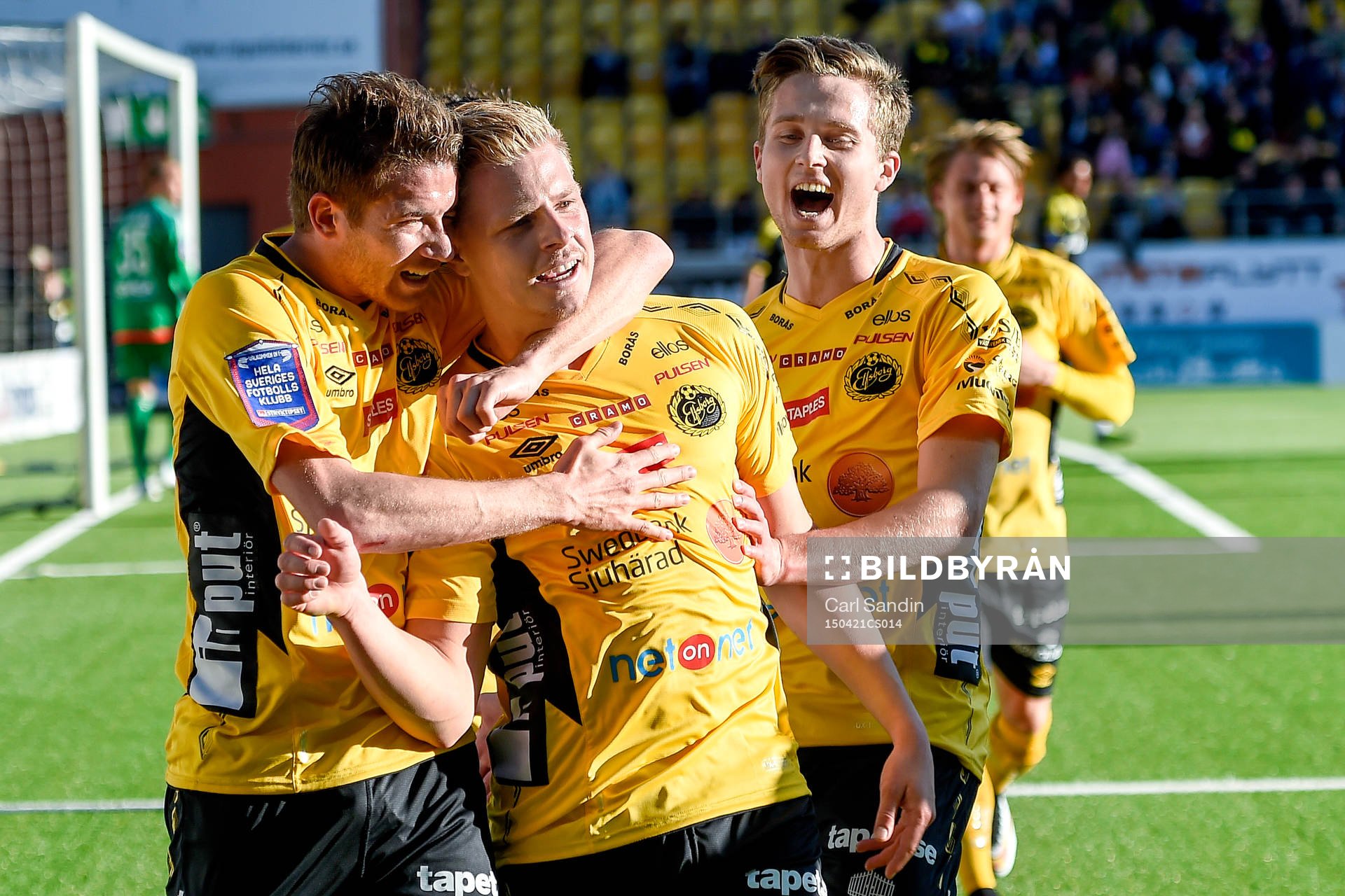 Elfsborgs Marcus Rohdén, Per Frick och Arber Zeneli jublar