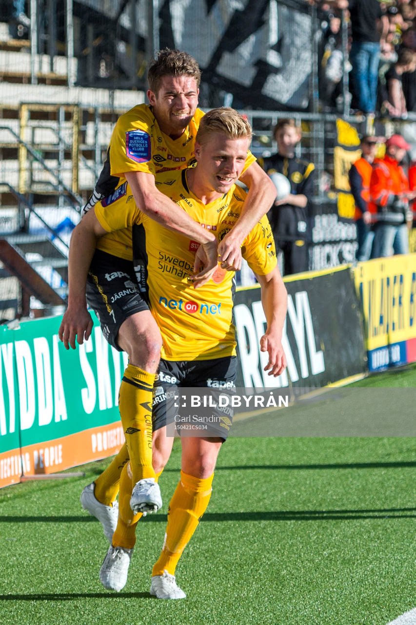 Elfsborgs Marcus Rohdén och Per Frick jublar