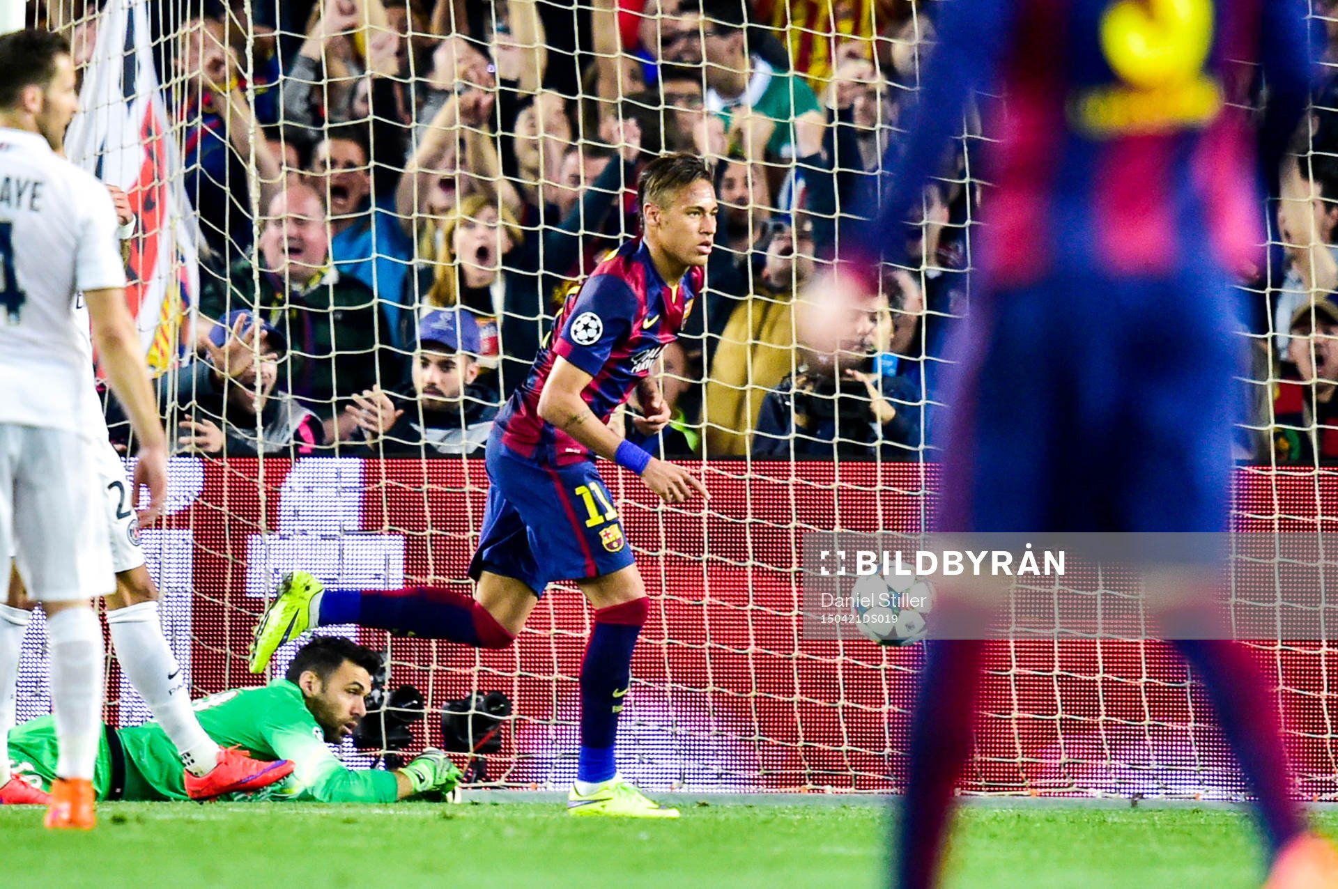 Barcelonas Neymar jublar