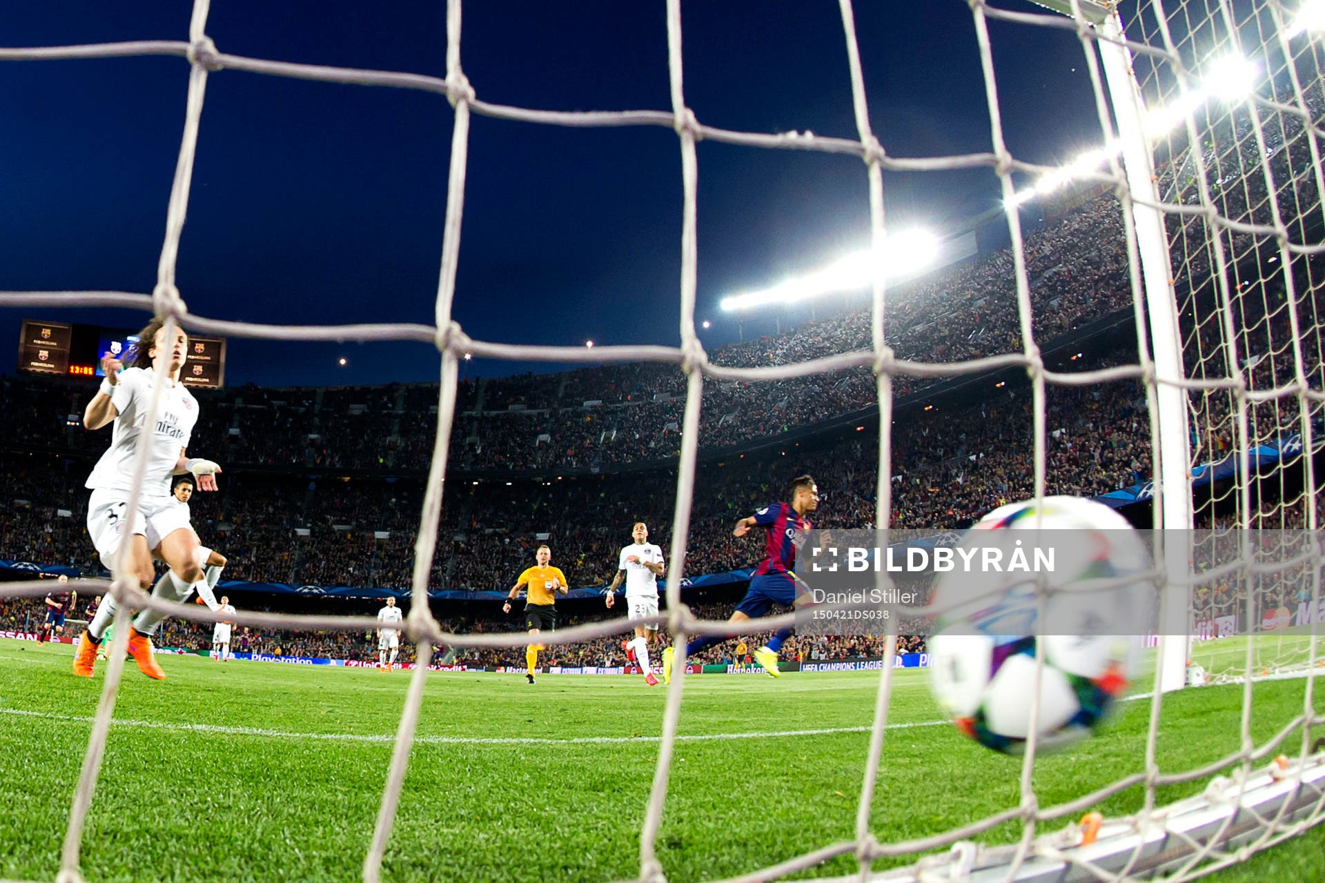 Barcelonas Neymar jublar