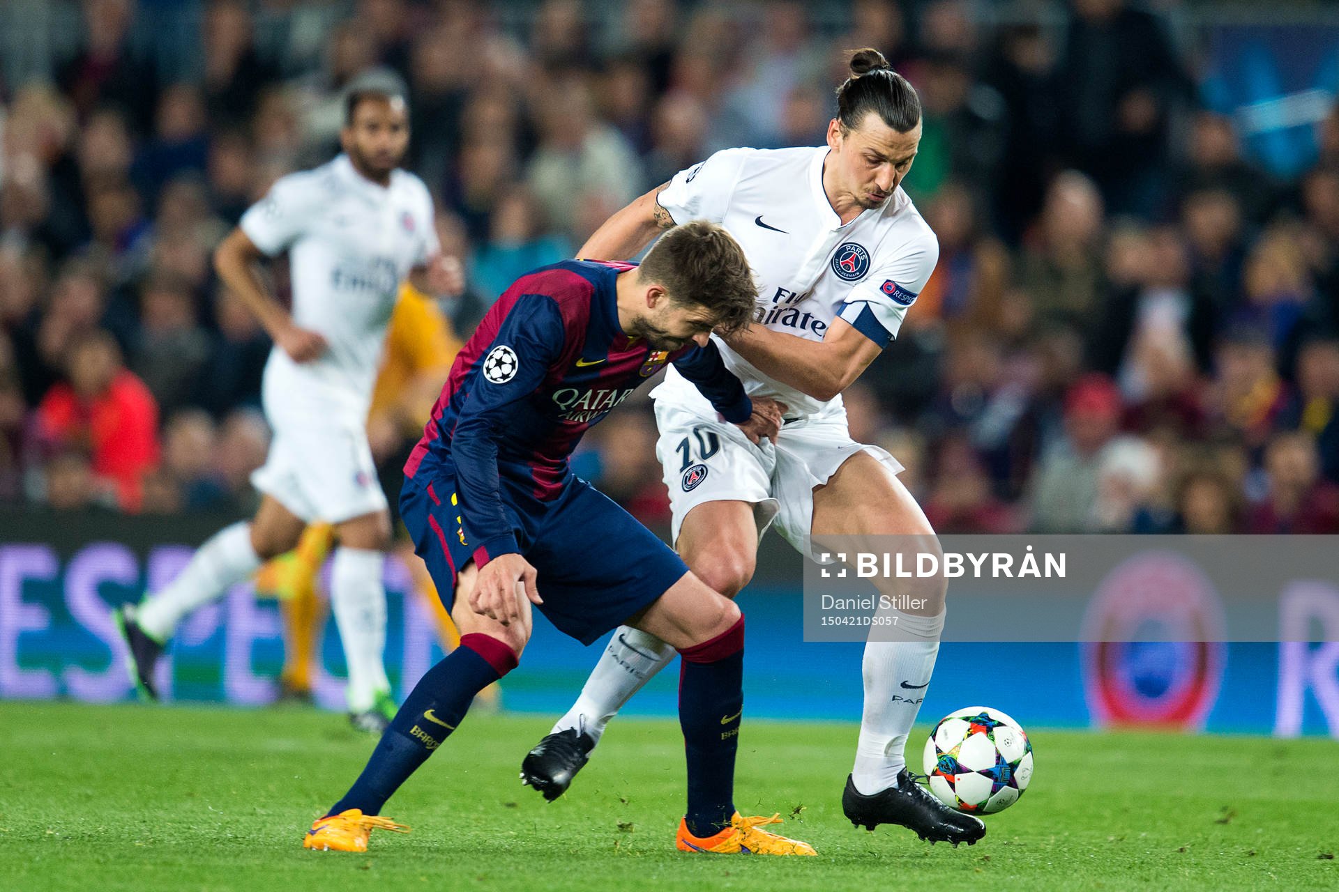 Barcelonas Gerard Piqué kopplar grepp på PSGs Zlatan