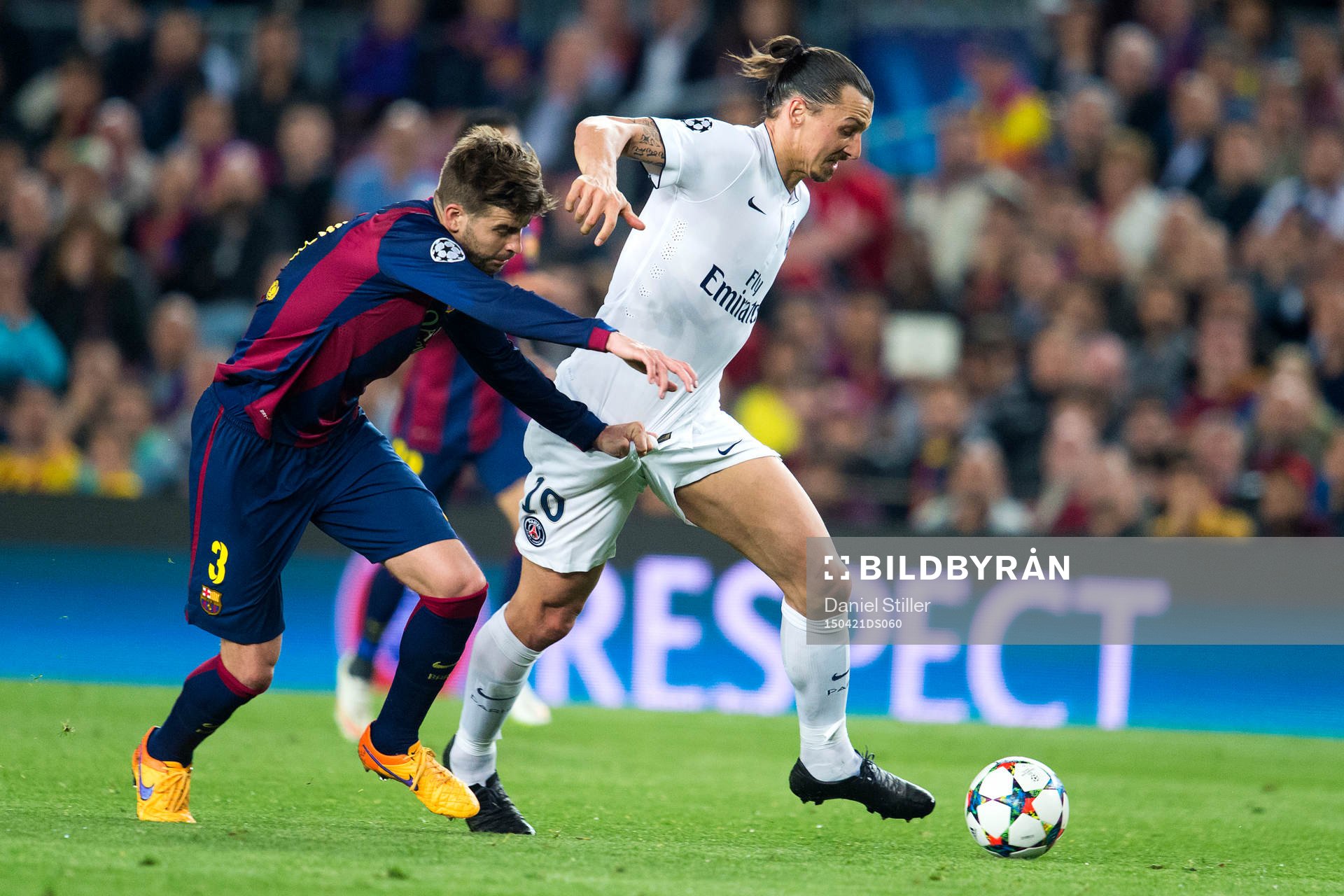 Barcelonas Gerard Piqué kopplar grepp på PSGs Zlatan