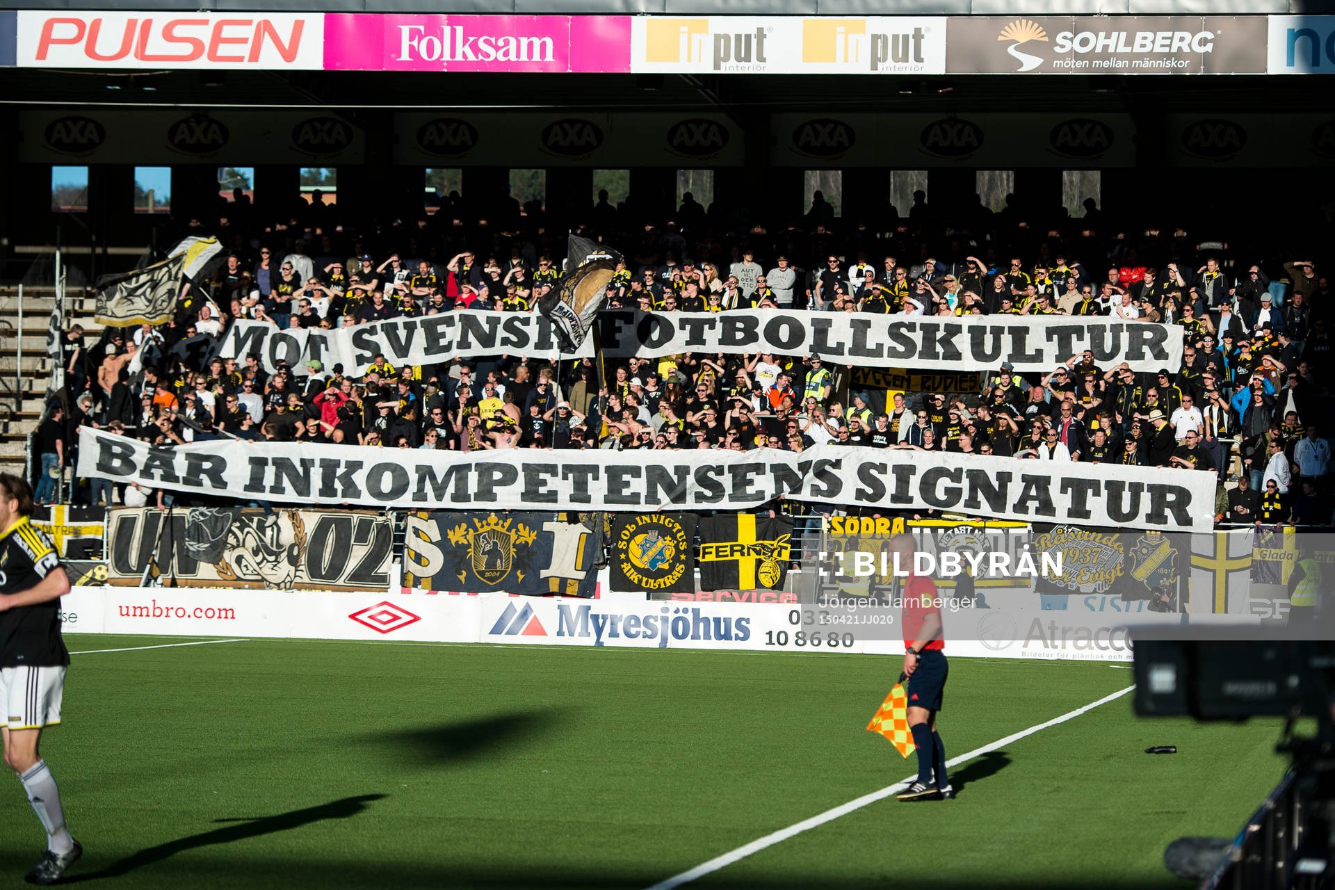 s supportrar med banderoller