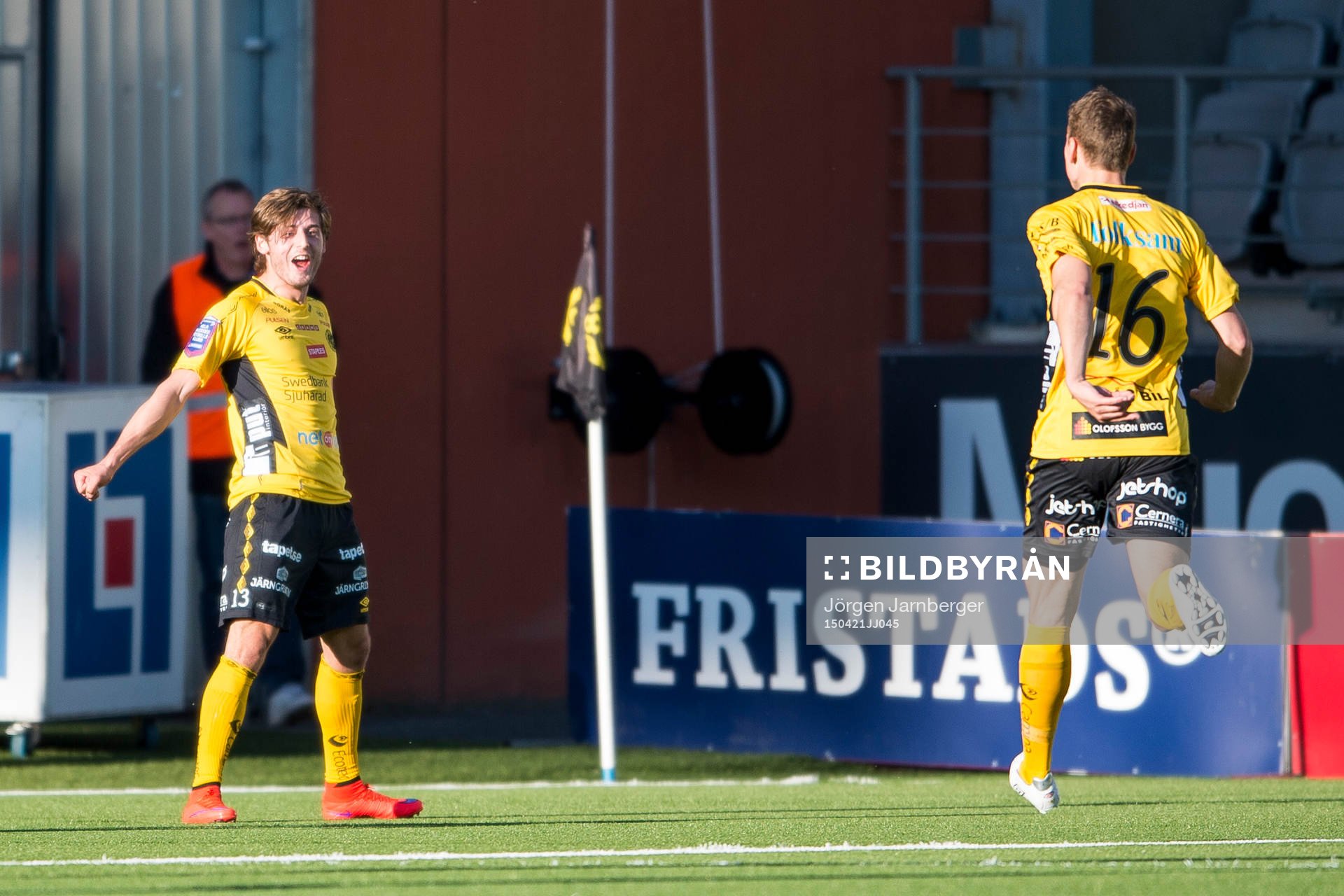 Elfsborgs Arber Zeneli jublar