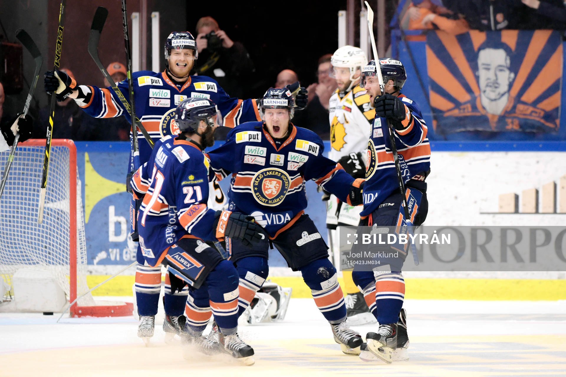Växjös Jeff Tambellini jublar