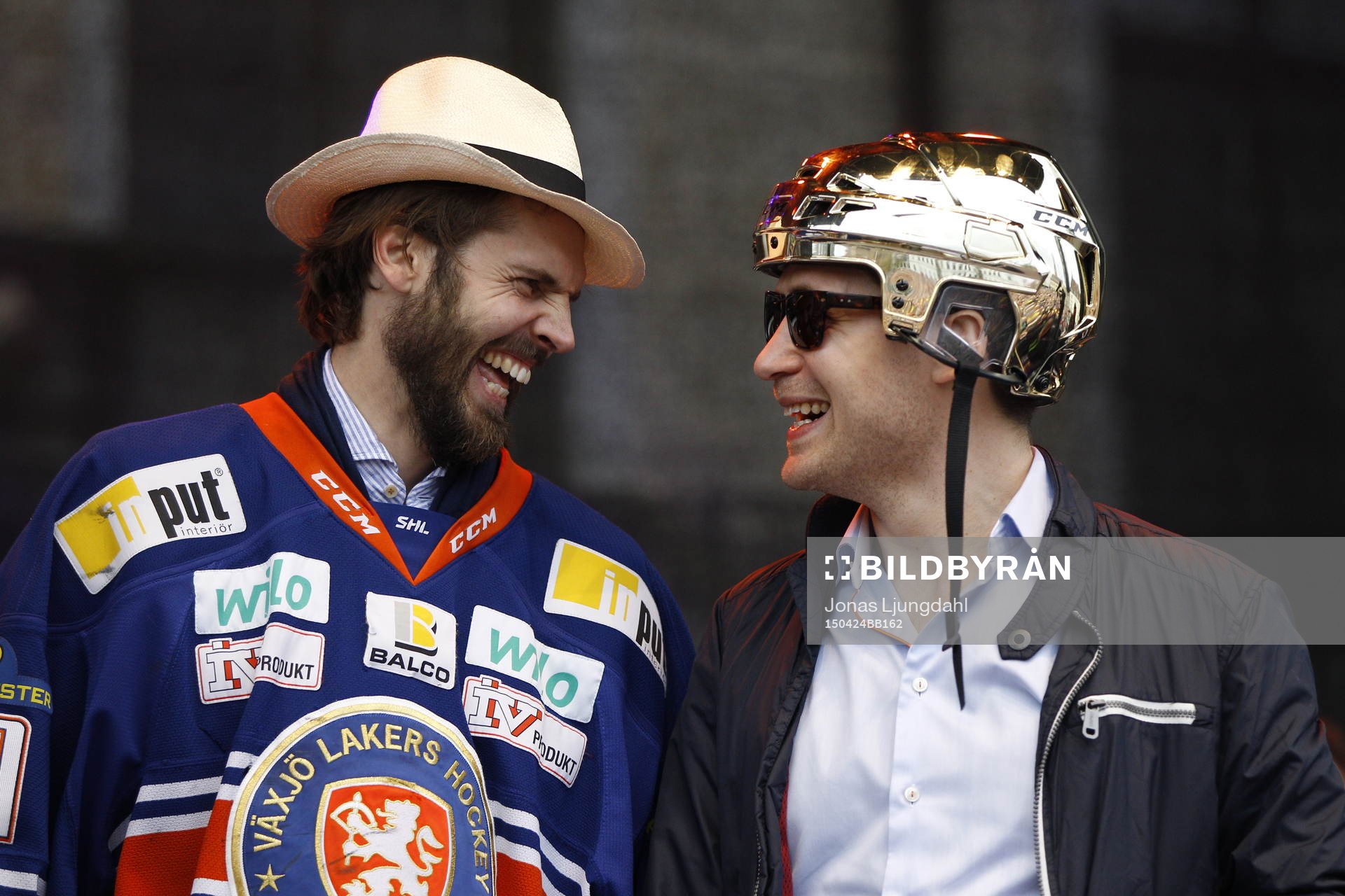Växjös målvakt Cristopher Nihlstorp och tränare Sam
