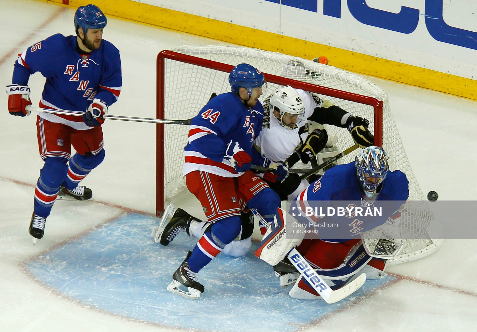 New York Rangers goalie Henrik Lundqvist makes as save as