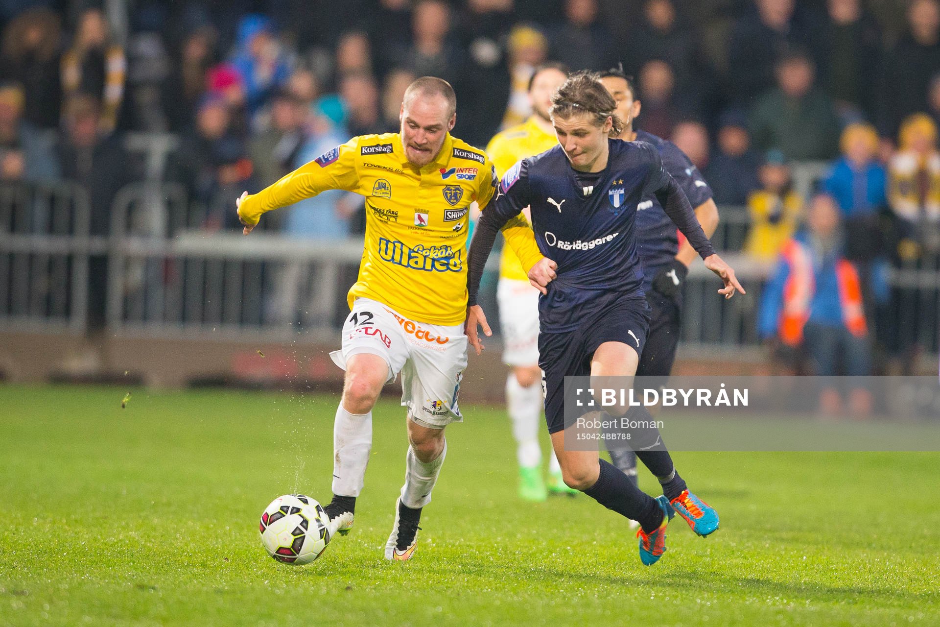 Falkenbergs Christoffer Carlsson och Malmö FFs Pawel