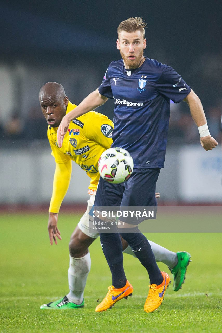 Falkenbergs Hakeem Araba och Malmö FFs Rasmus Bengtsson