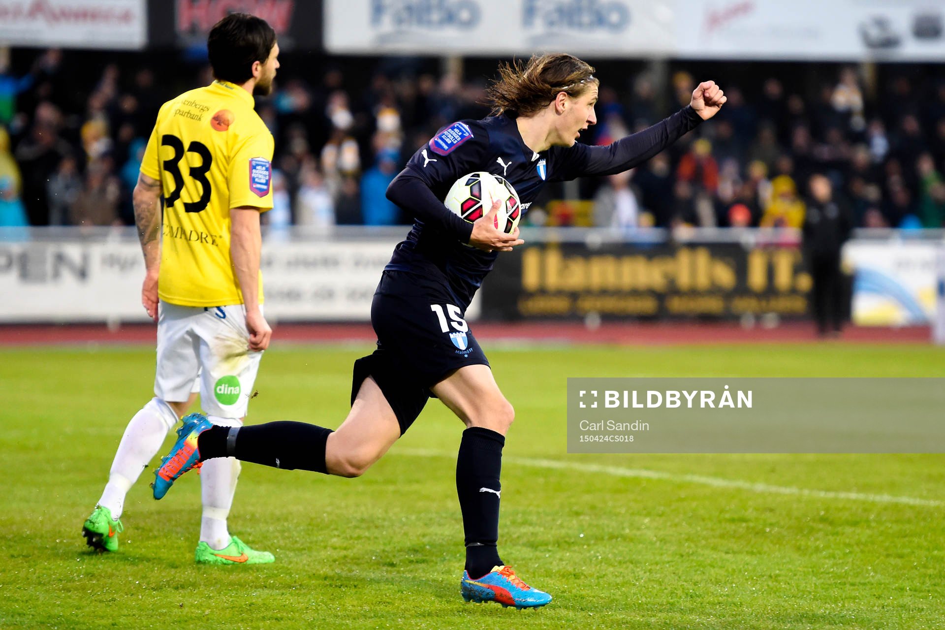 Malmö FFs Pawel Cibicki jublar