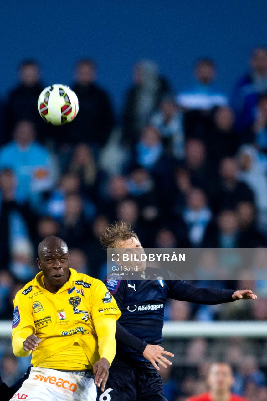 Falkenbergs Hakeem Araba i nickduell med Malmö FFs Oscar